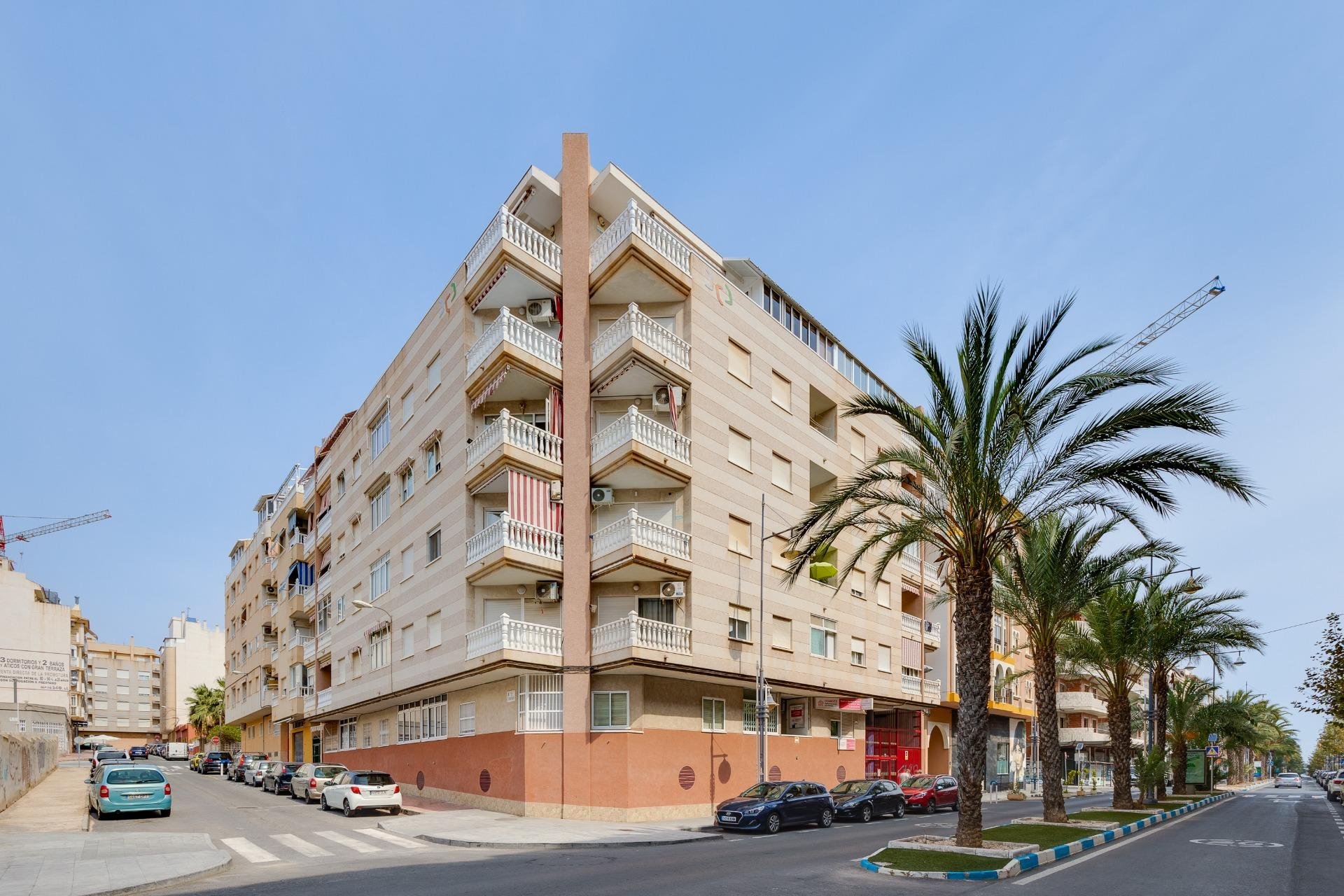 Resale - Apartamento - Torrevieja - Playa del Cura