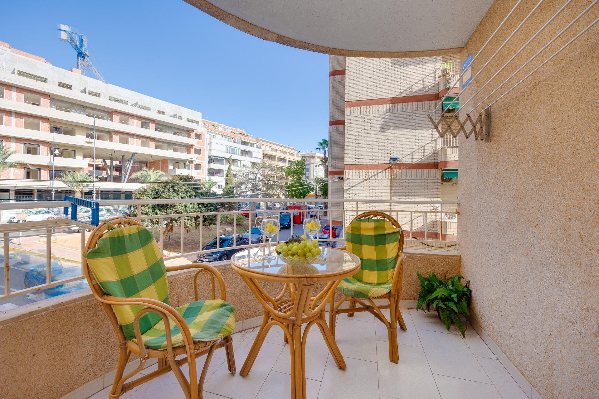 Resale - Apartamento - Torrevieja - Playa del Cura