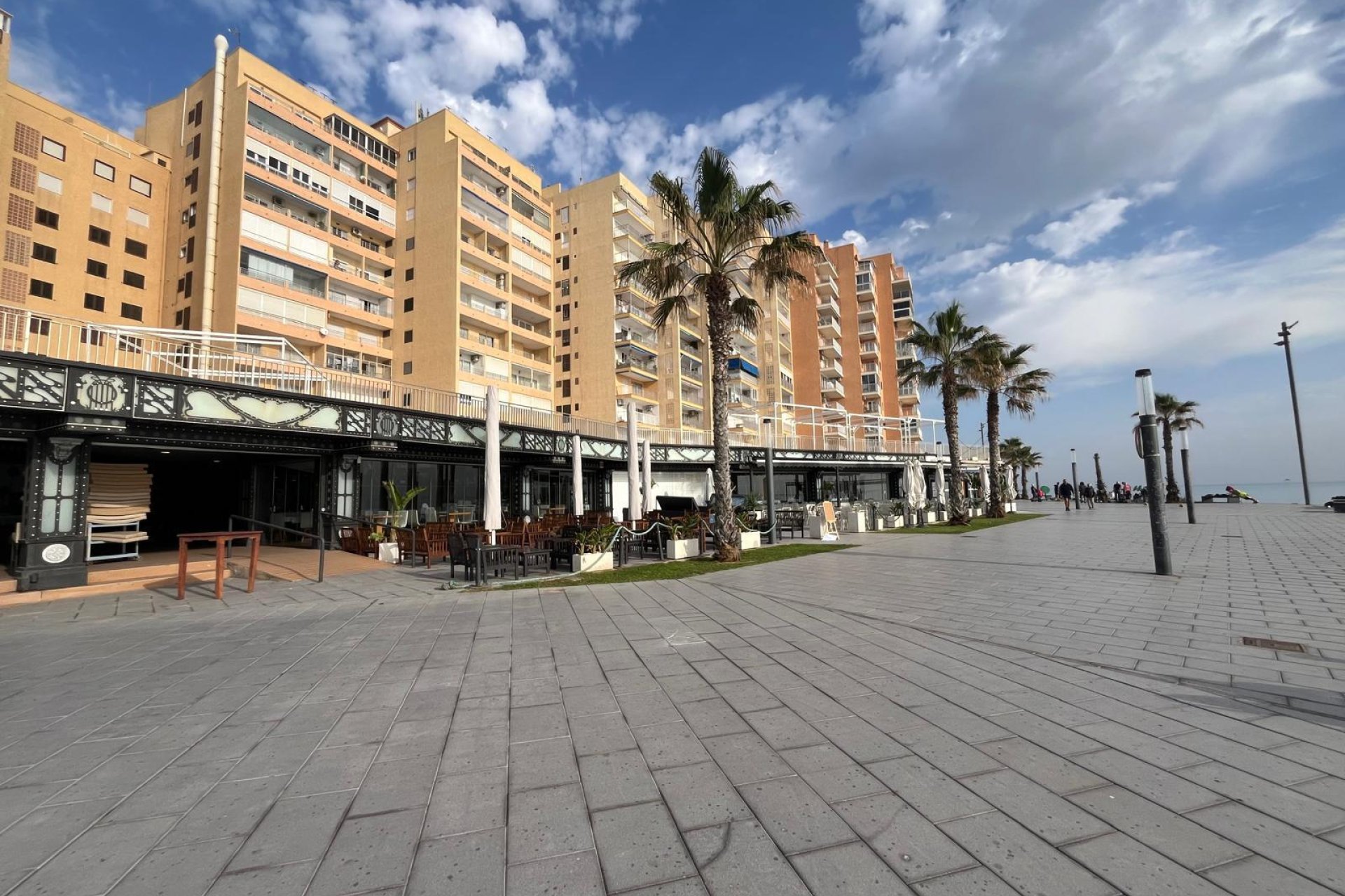 Resale - Apartamento - Torrevieja - Playa del Cura