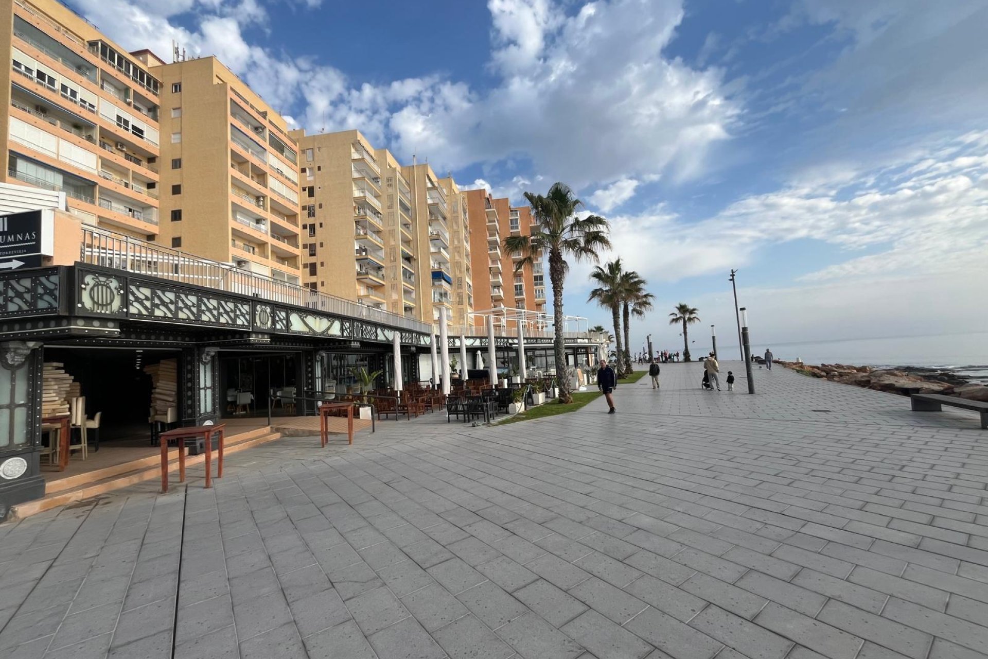 Resale - Apartamento - Torrevieja - Playa del Cura