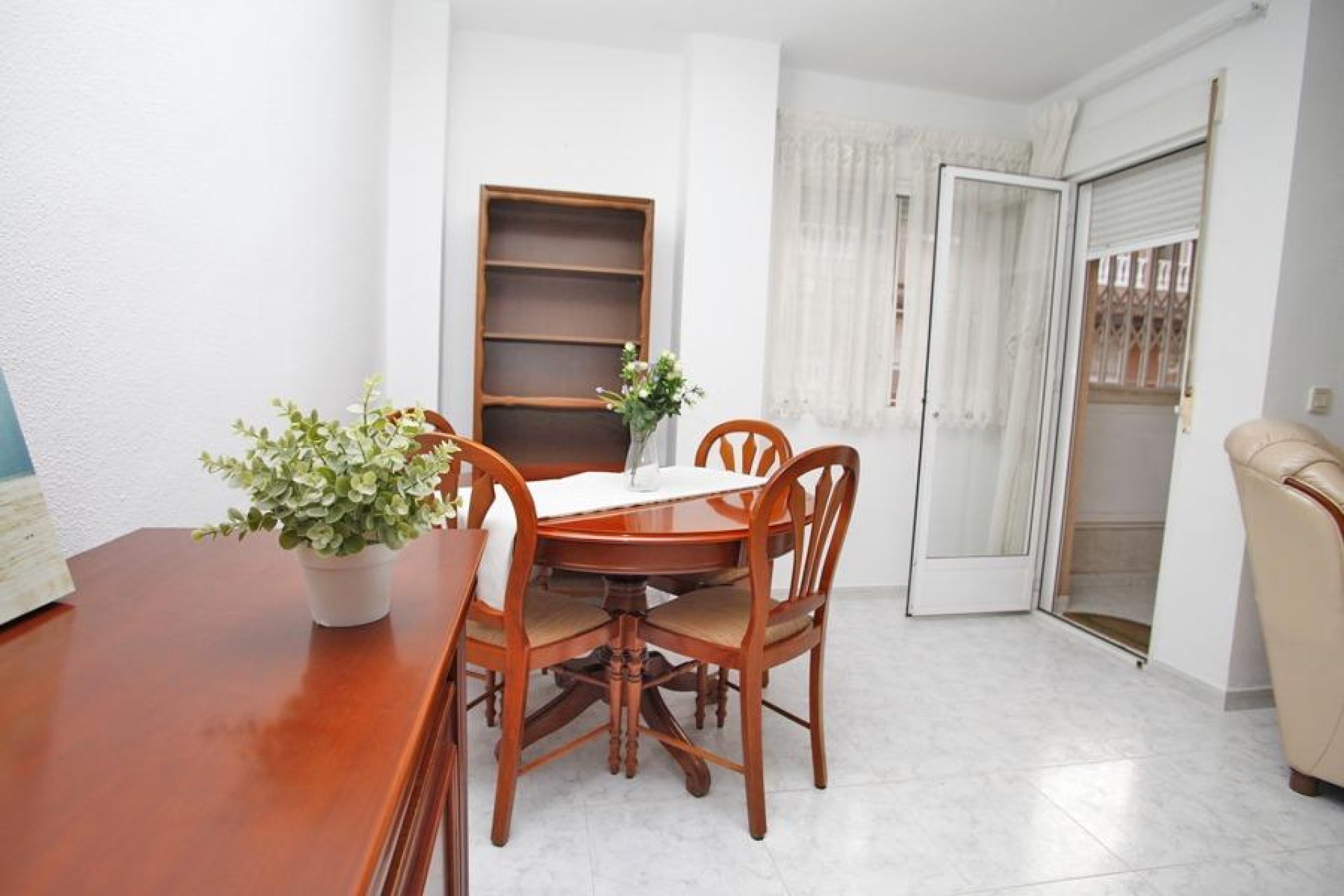 Resale - Apartamento - Torrevieja - Playa del Cura