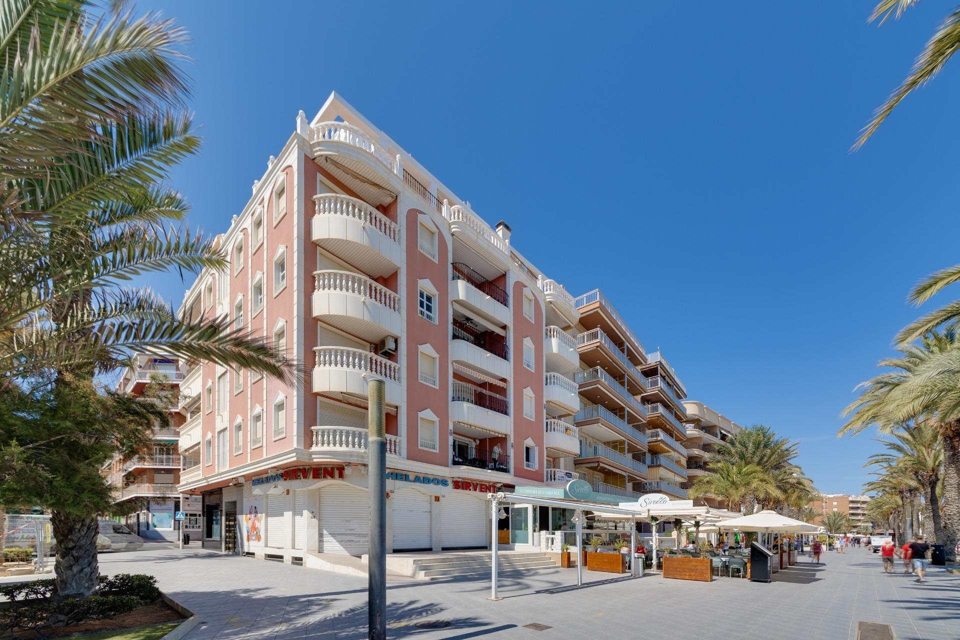 Resale - Apartamento - Torrevieja - Playa del Cura