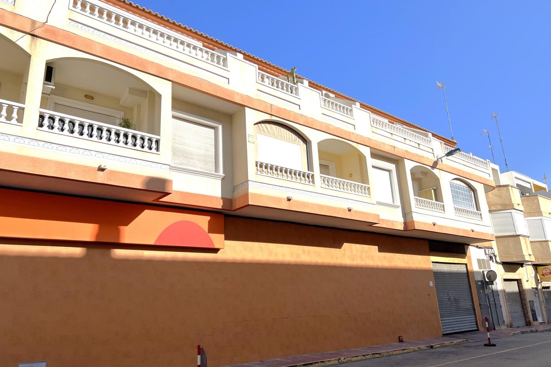 Resale - Apartamento - Torrevieja - Playa del Cura