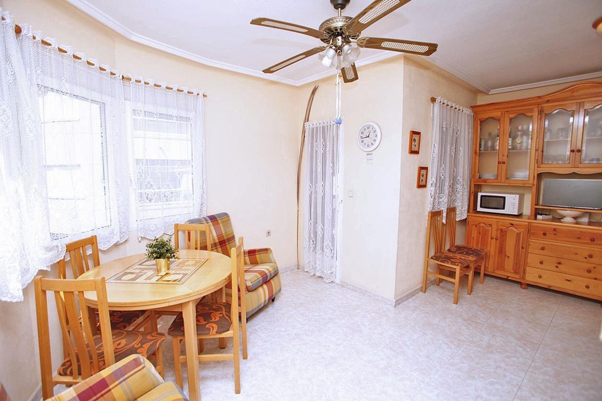 Resale - Apartamento - Torrevieja - Playa del Cura