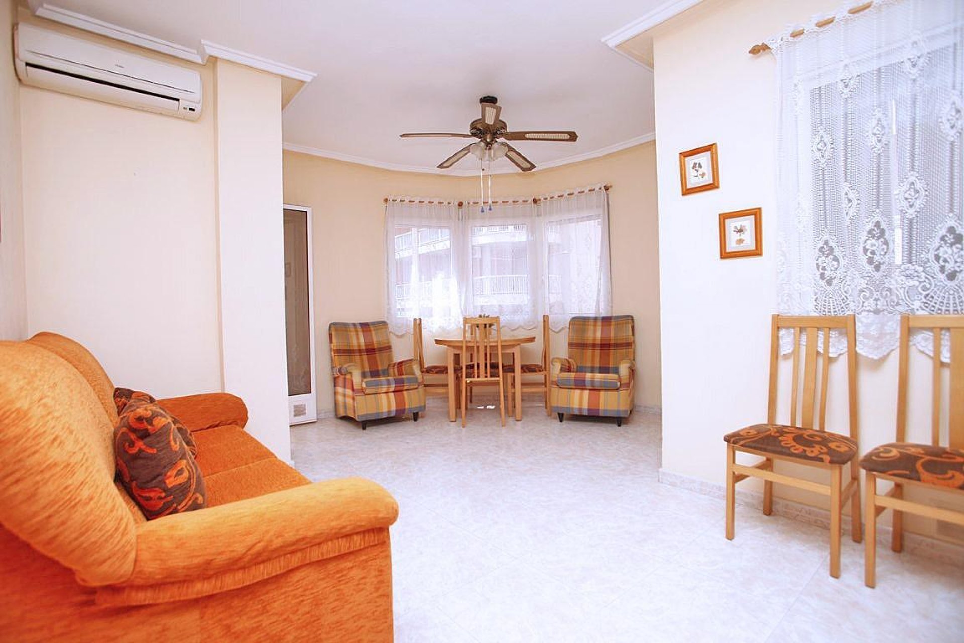 Resale - Apartamento - Torrevieja - Playa del Cura