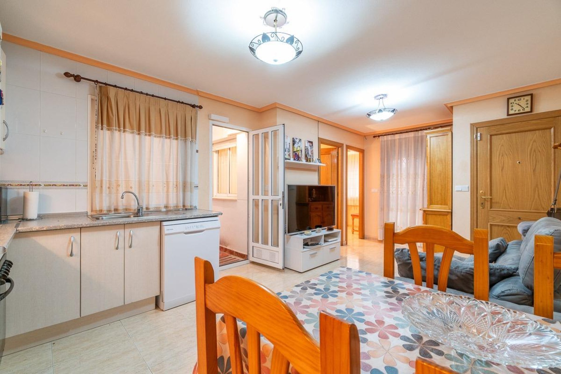 Resale - Apartamento - Torrevieja - Playa del Cura