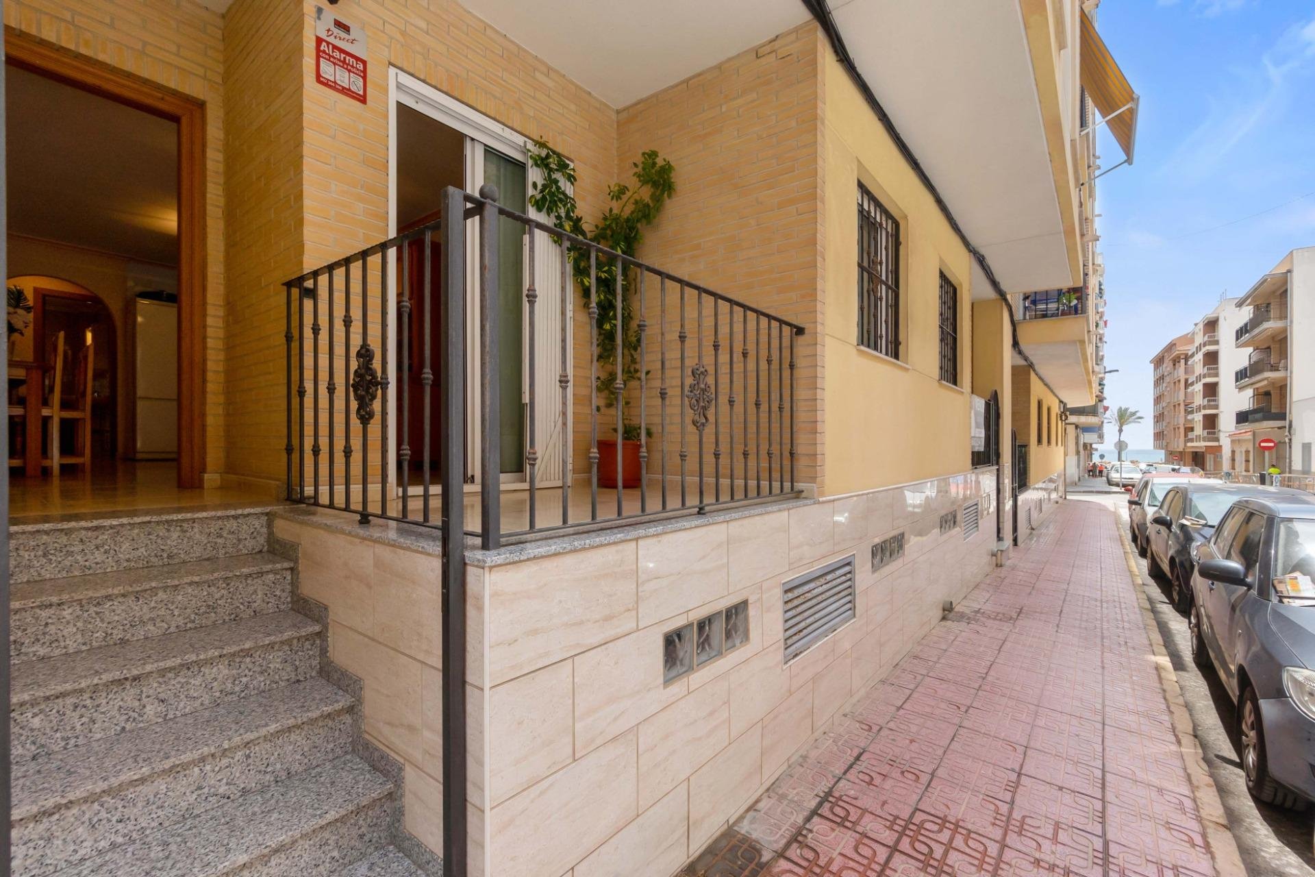 Resale - Apartamento - Torrevieja - Playa del Cura