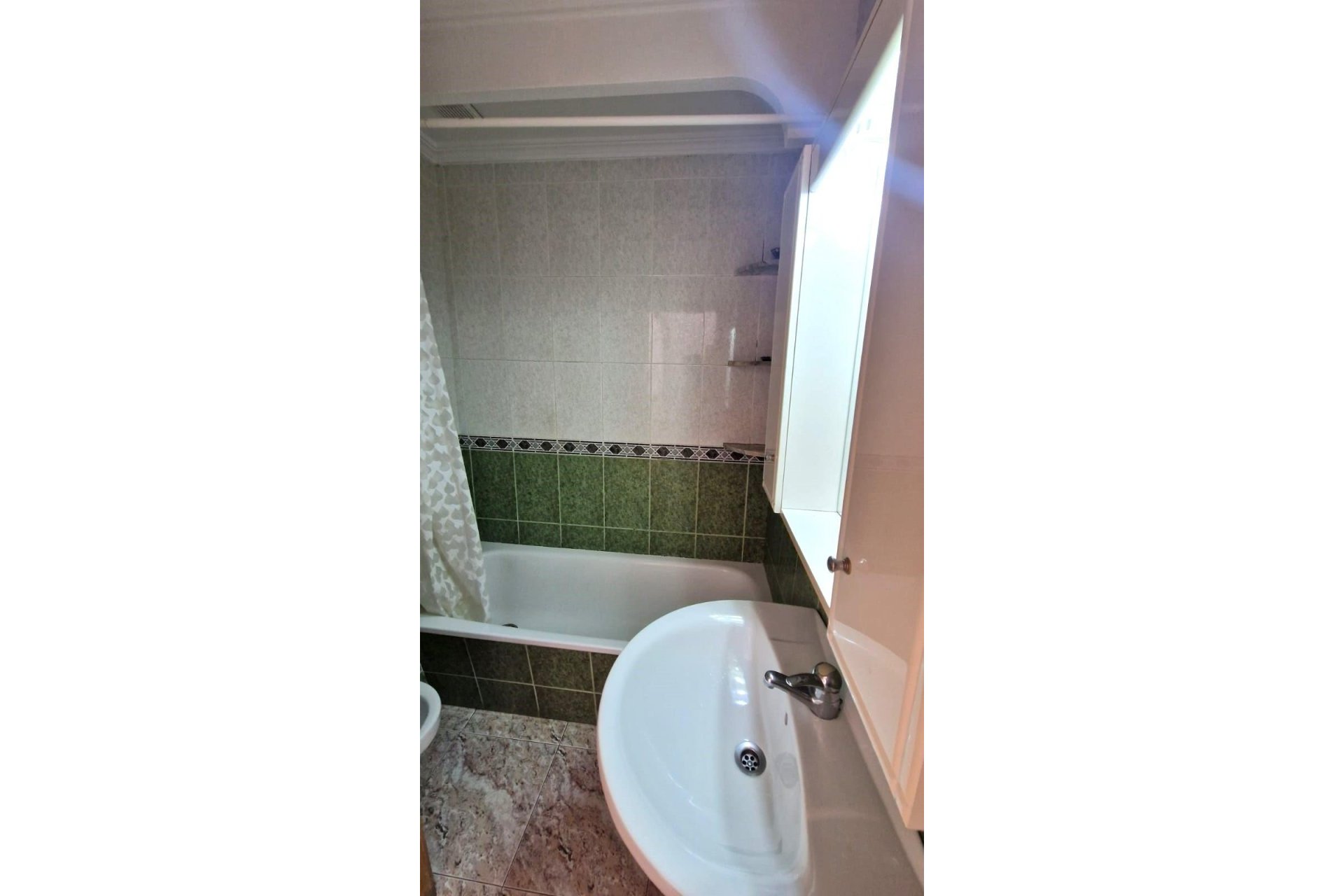 Resale - Apartamento - Torrevieja - Playa del Cura