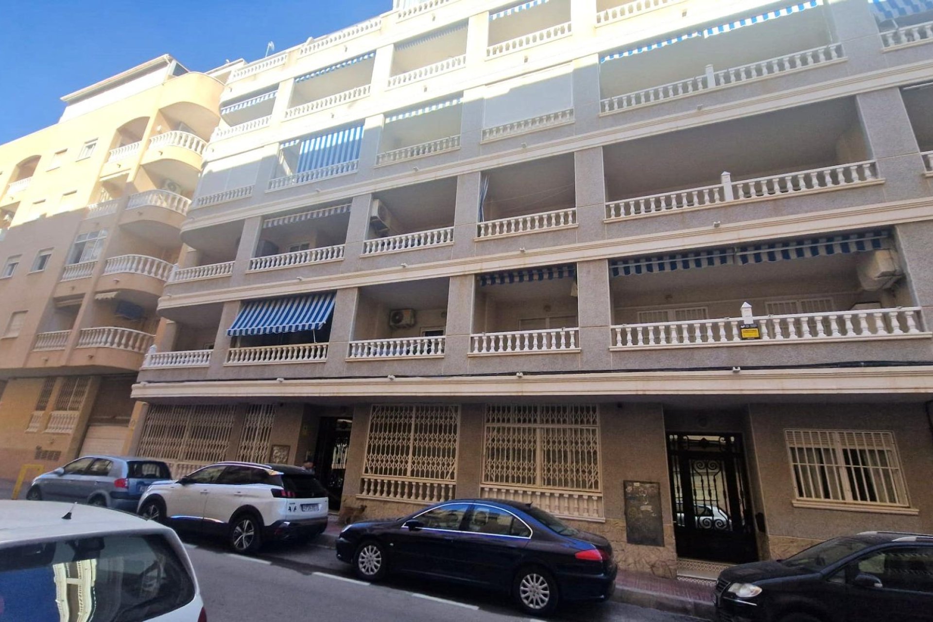 Resale - Apartamento - Torrevieja - Playa del Cura