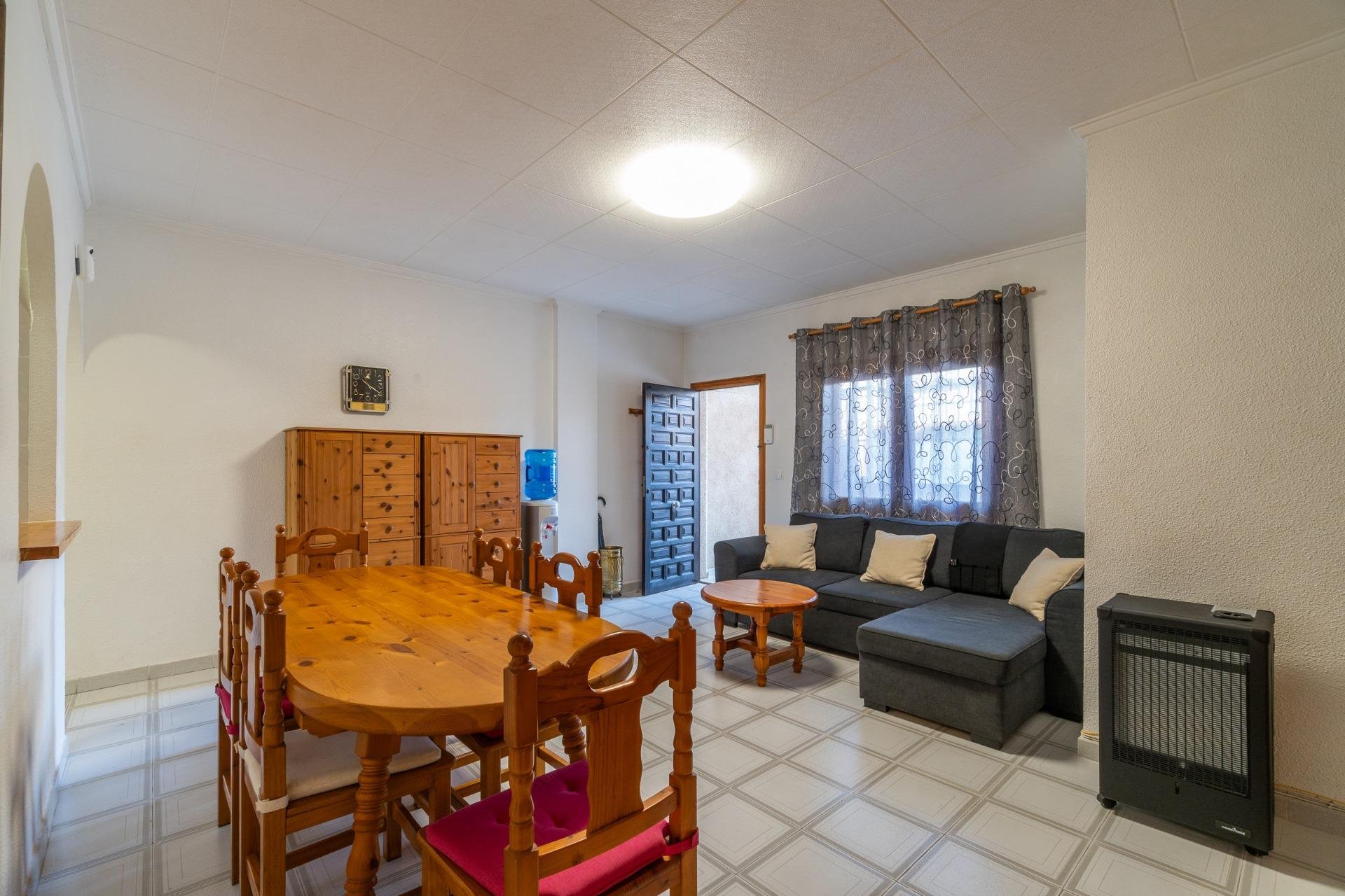 Resale - Apartamento - Torrevieja - Playa del Cura