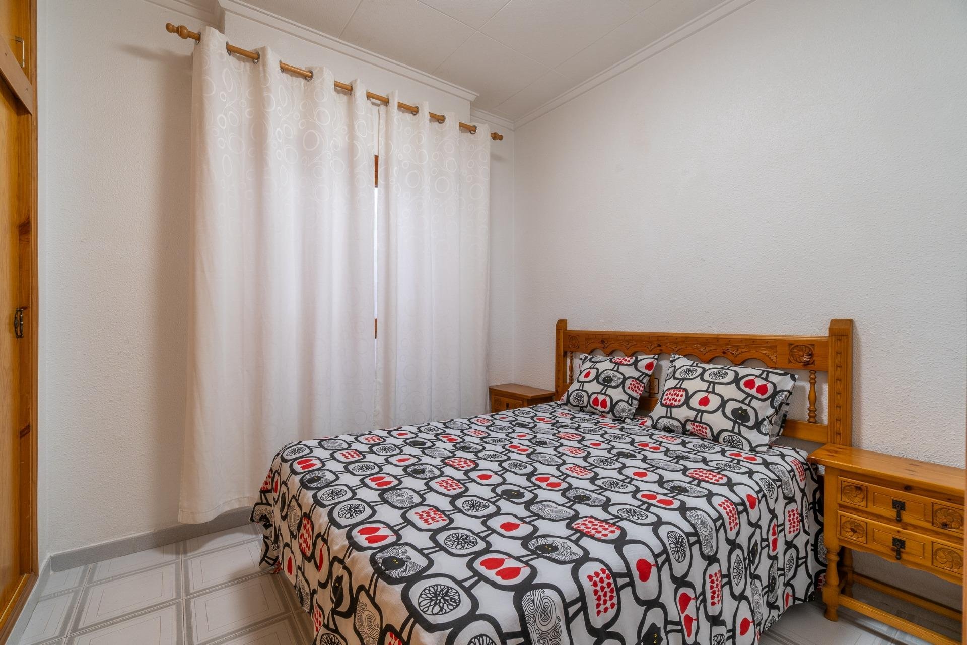 Resale - Apartamento - Torrevieja - Playa del Cura