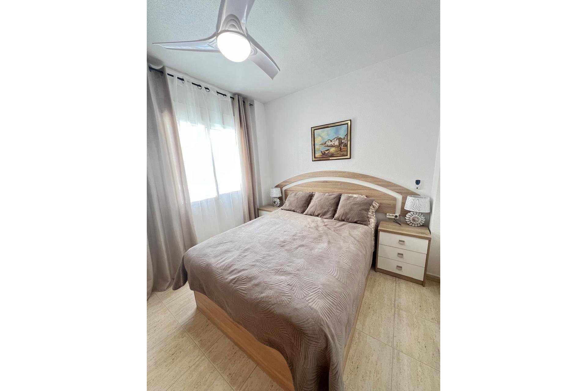 Resale - Apartamento - Torrevieja - Playa del Cura