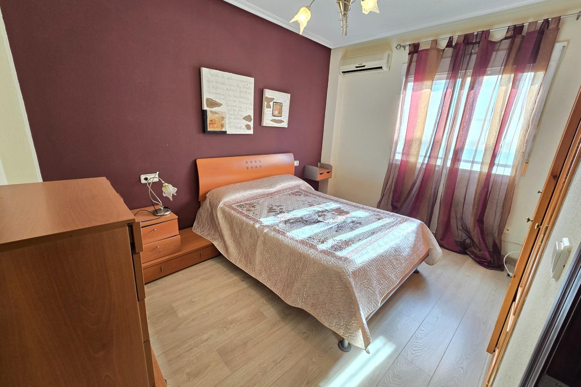 Resale - Apartamento - Torrevieja - Playa del Cura