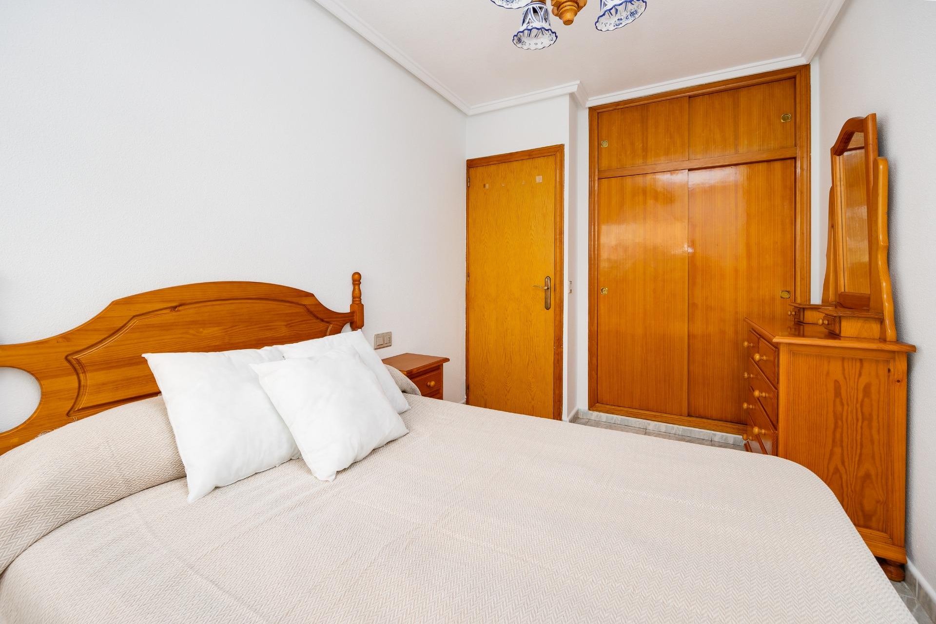 Resale - Apartamento - Torrevieja - Playa del Cura