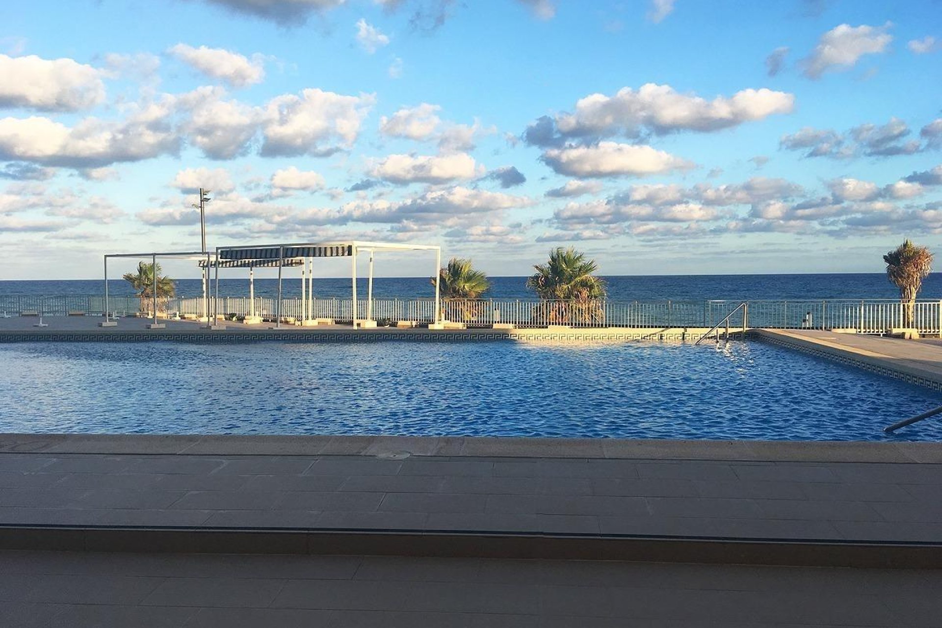 Resale - Apartamento - Torrevieja - Playa del Cura