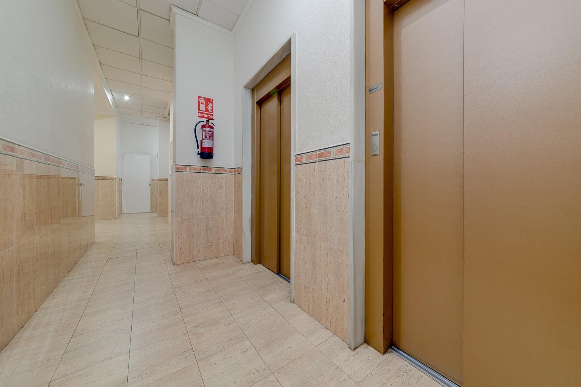 Resale - Apartamento - Torrevieja - Playa del Cura