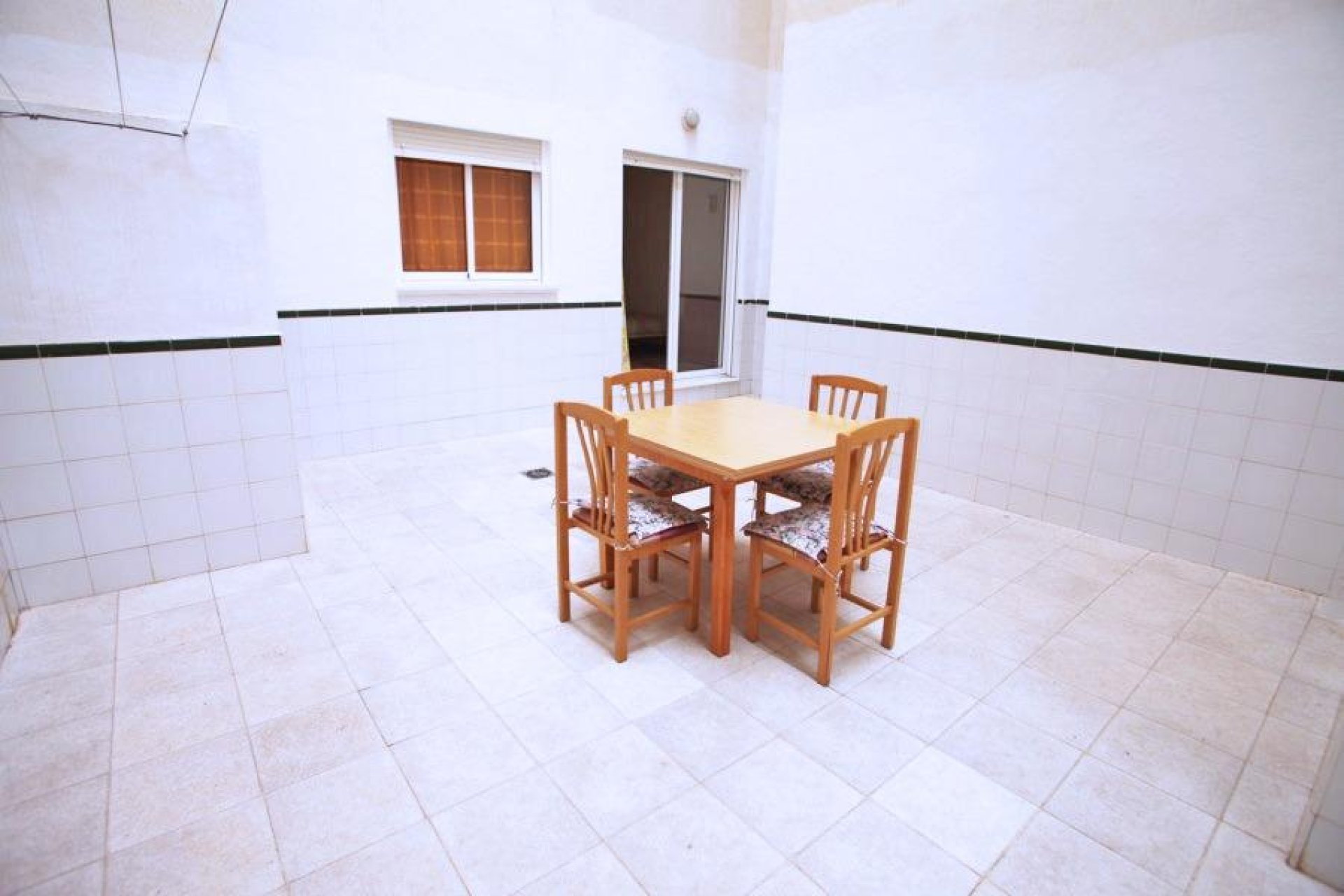 Resale - Apartamento - Torrevieja - Playa del Cura