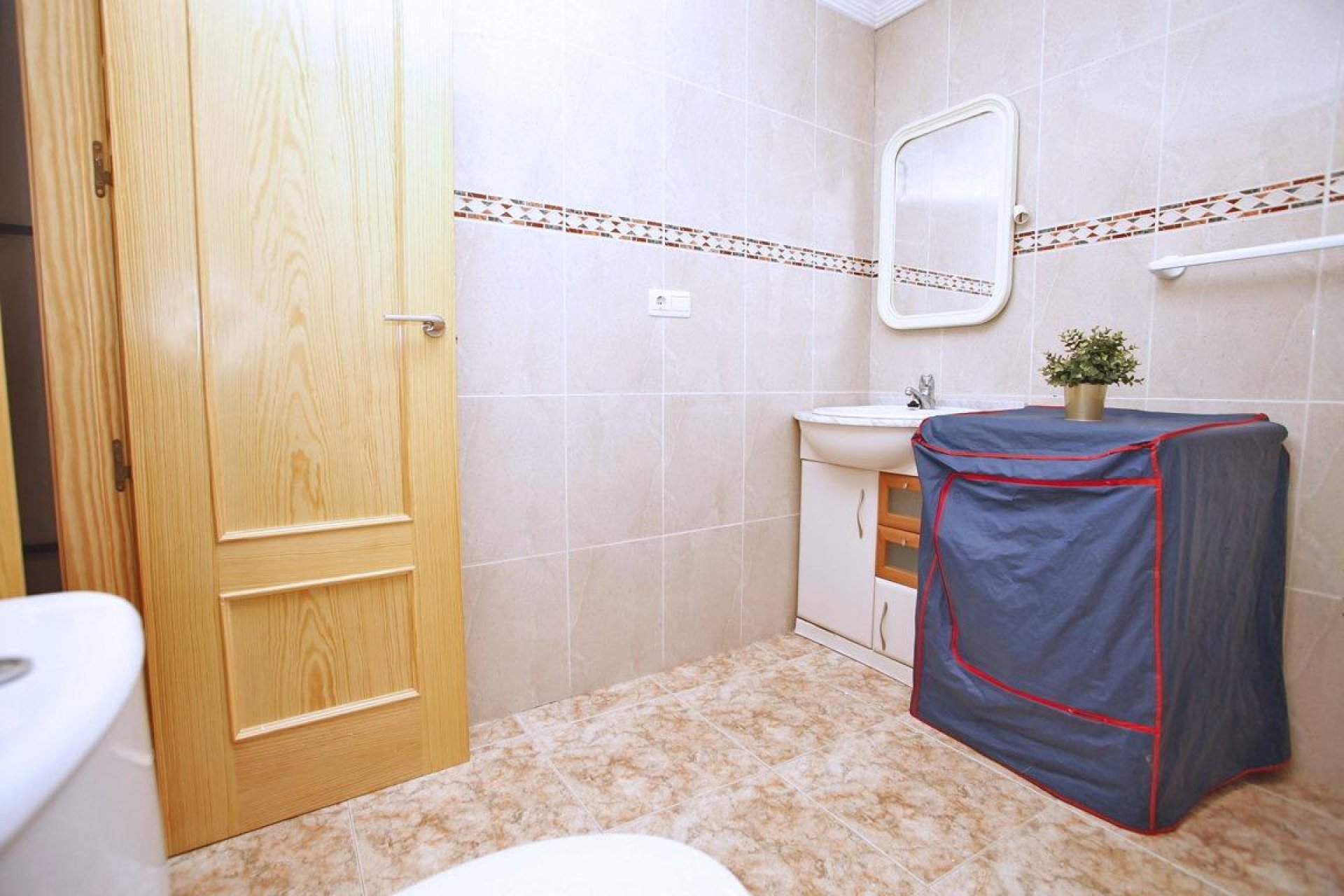 Resale - Apartamento - Torrevieja - Playa del Cura
