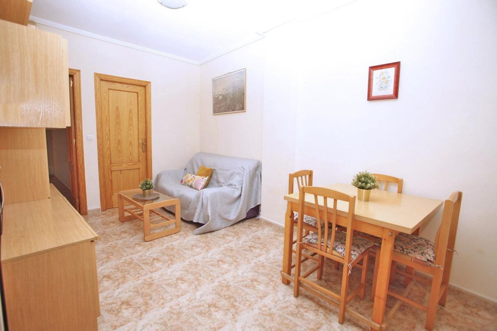 Resale - Apartamento - Torrevieja - Playa del Cura