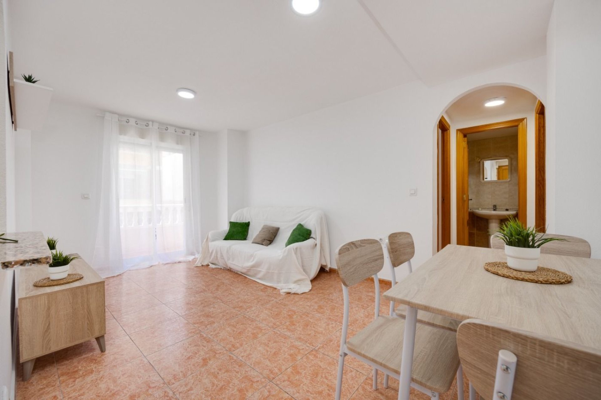 Resale - Apartamento - Torrevieja - Playa del Cura