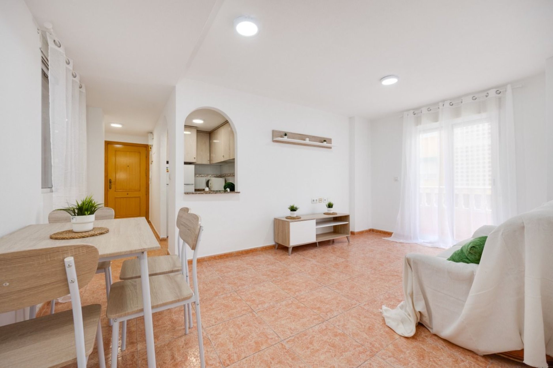Resale - Apartamento - Torrevieja - Playa del Cura