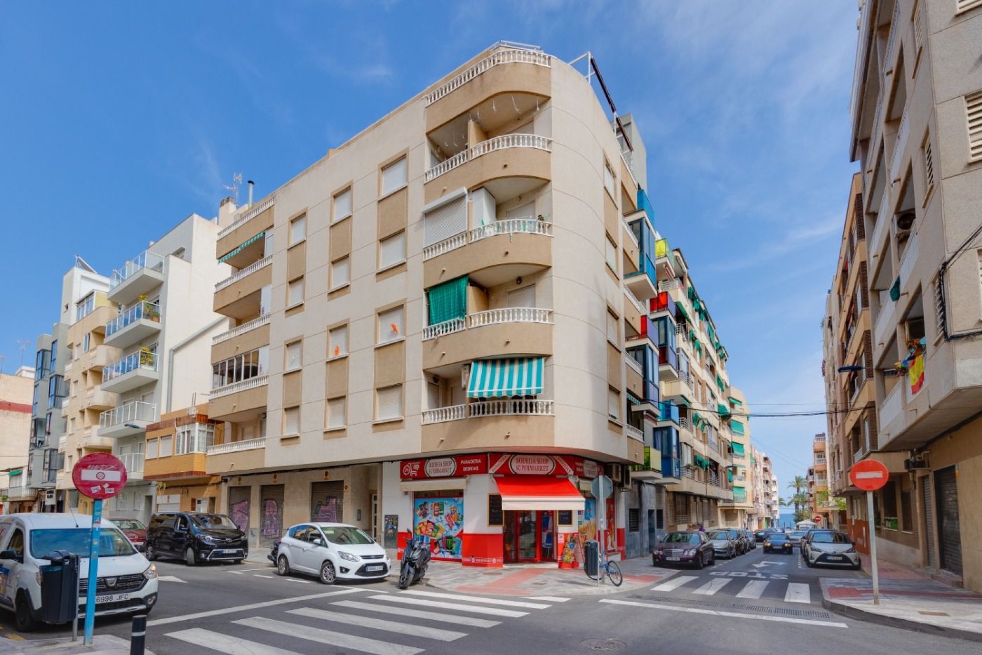 Resale - Apartamento - Torrevieja - Playa del Cura