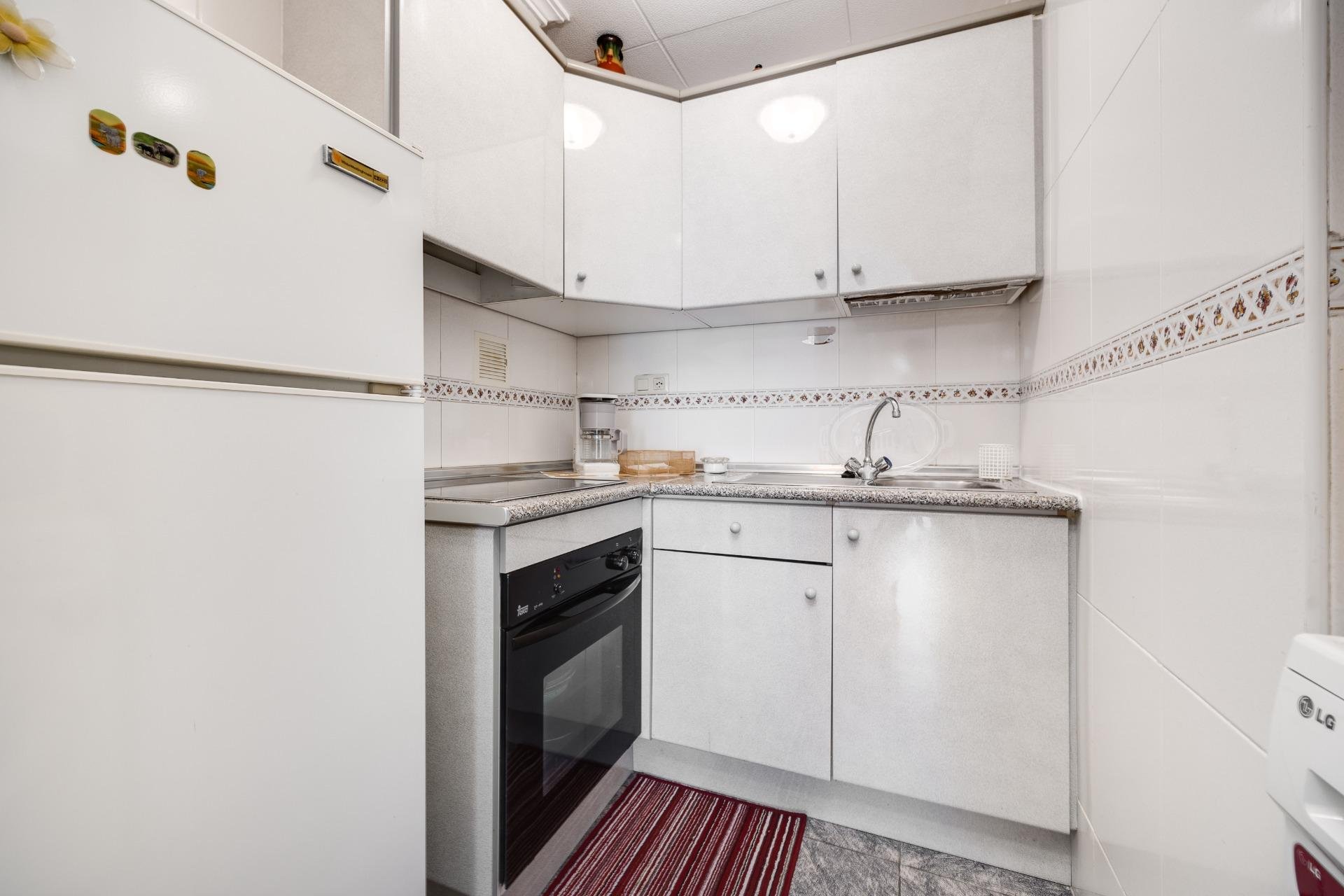 Resale - Apartamento - Torrevieja - Playa del Cura