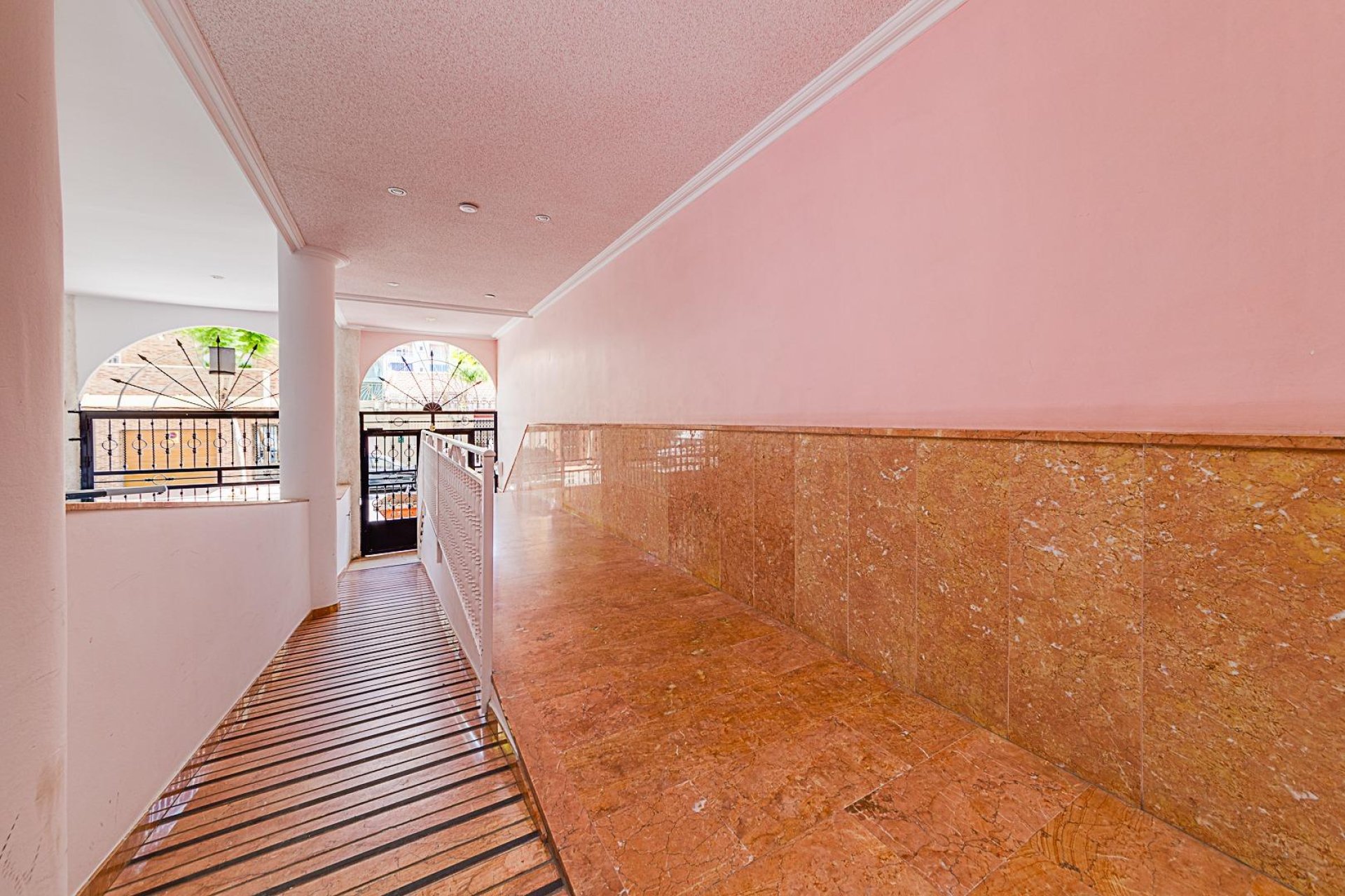 Resale - Apartamento - Torrevieja - Playa del Cura