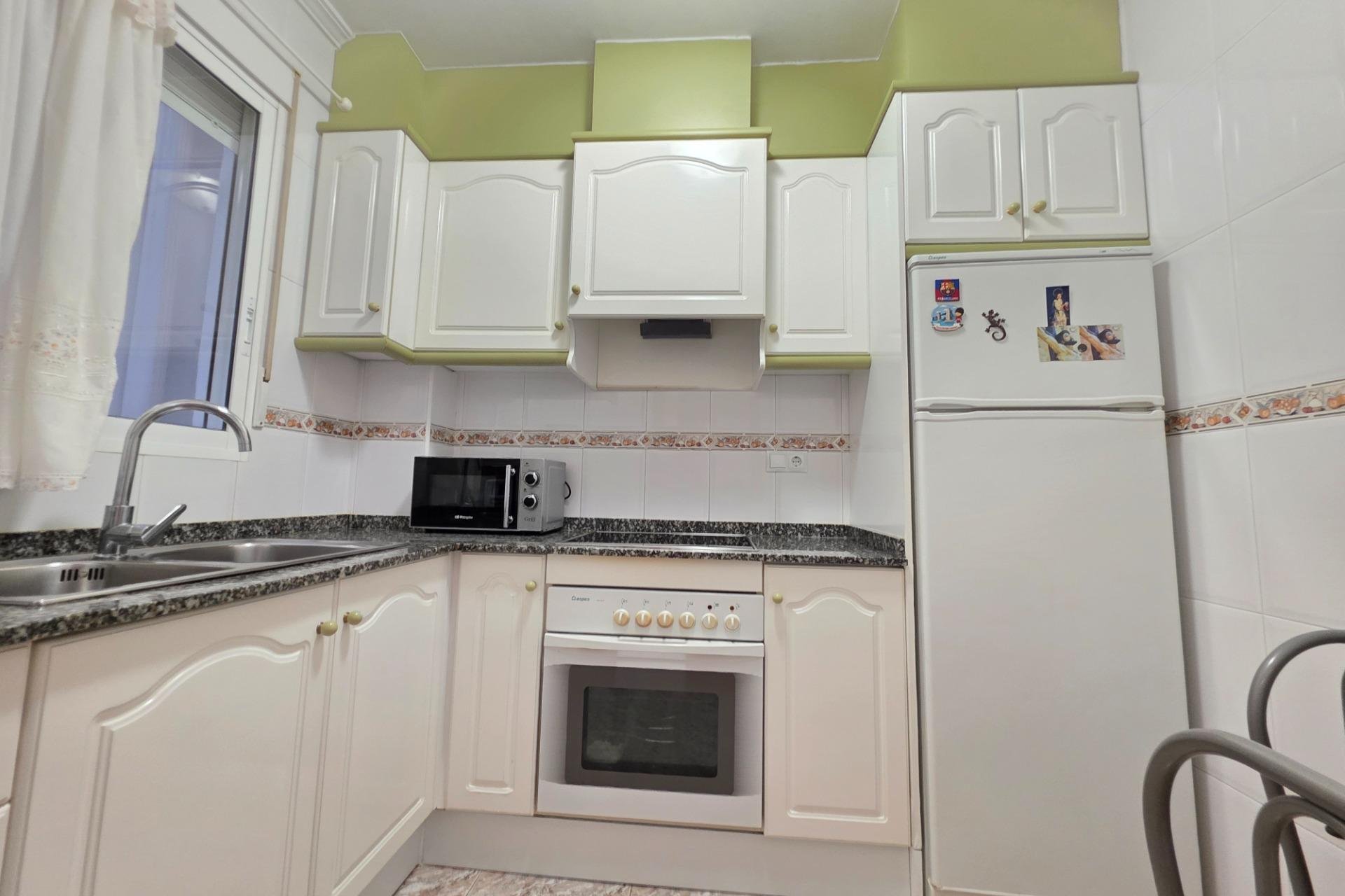 Resale - Apartamento - Torrevieja - Playa del Cura