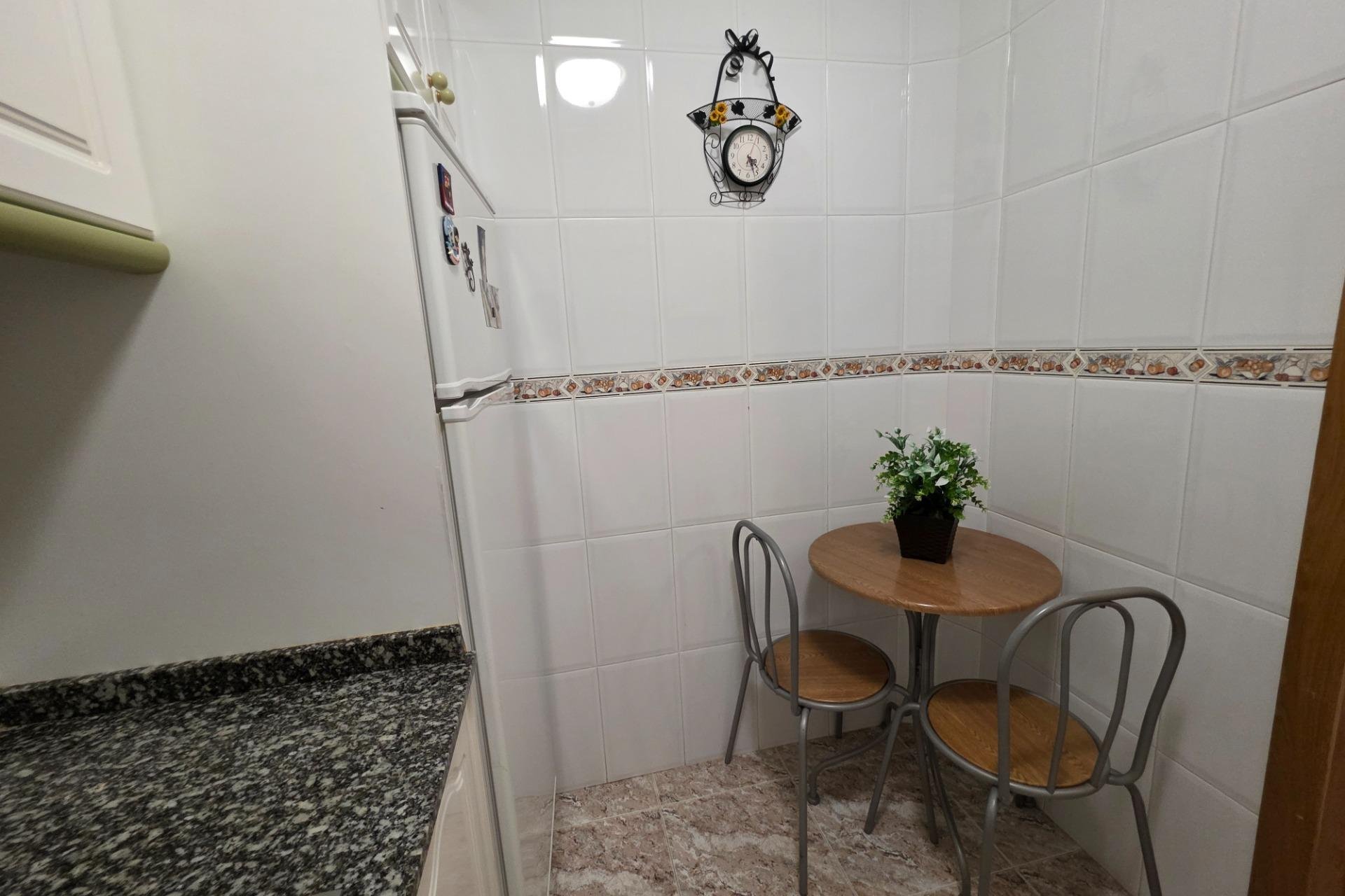 Resale - Apartamento - Torrevieja - Playa del Cura
