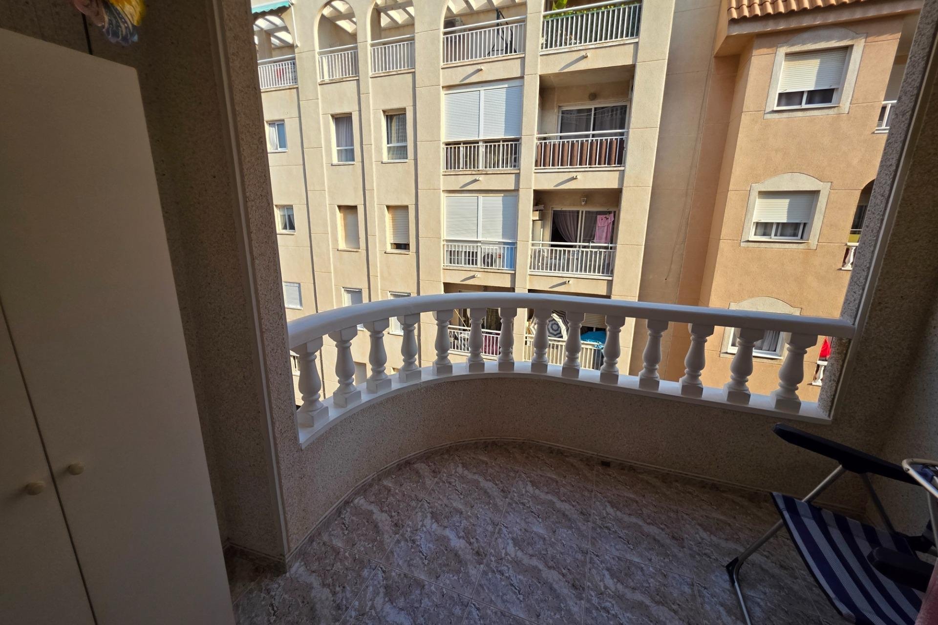 Resale - Apartamento - Torrevieja - Playa del Cura