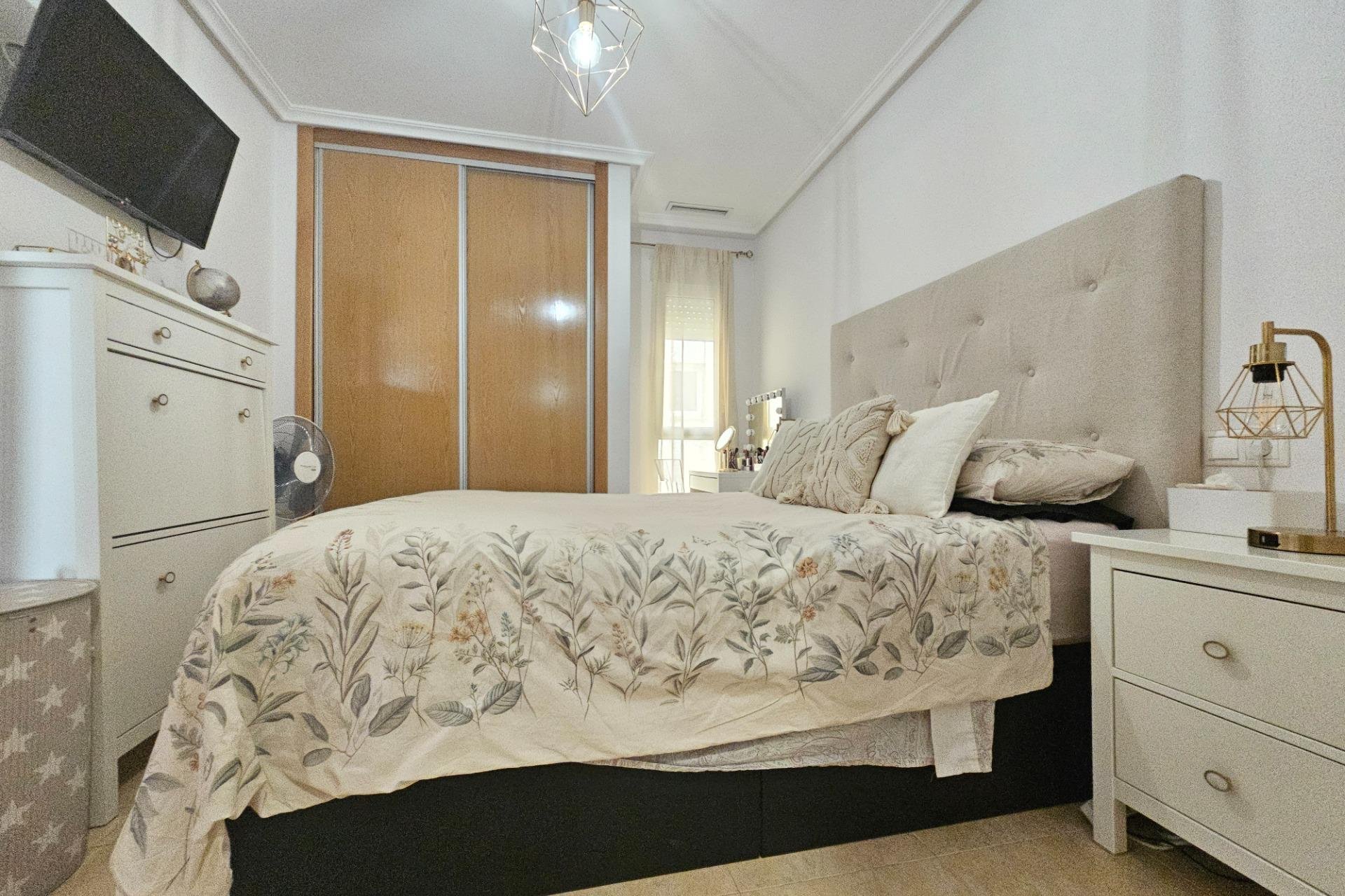 Resale - Apartamento - Torrevieja - Playa del Cura