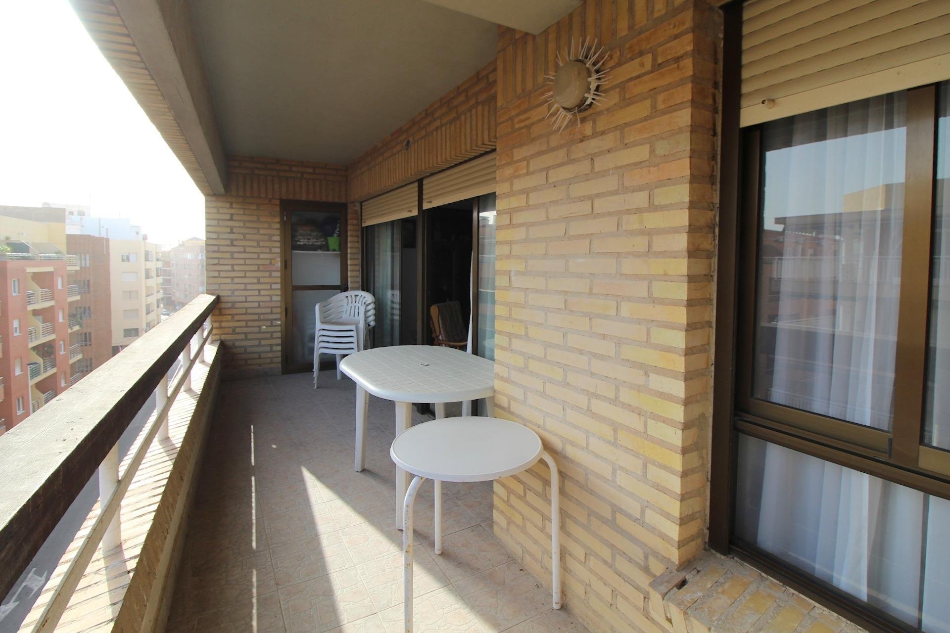 Resale - Apartamento - Torrevieja - Playa del Cura