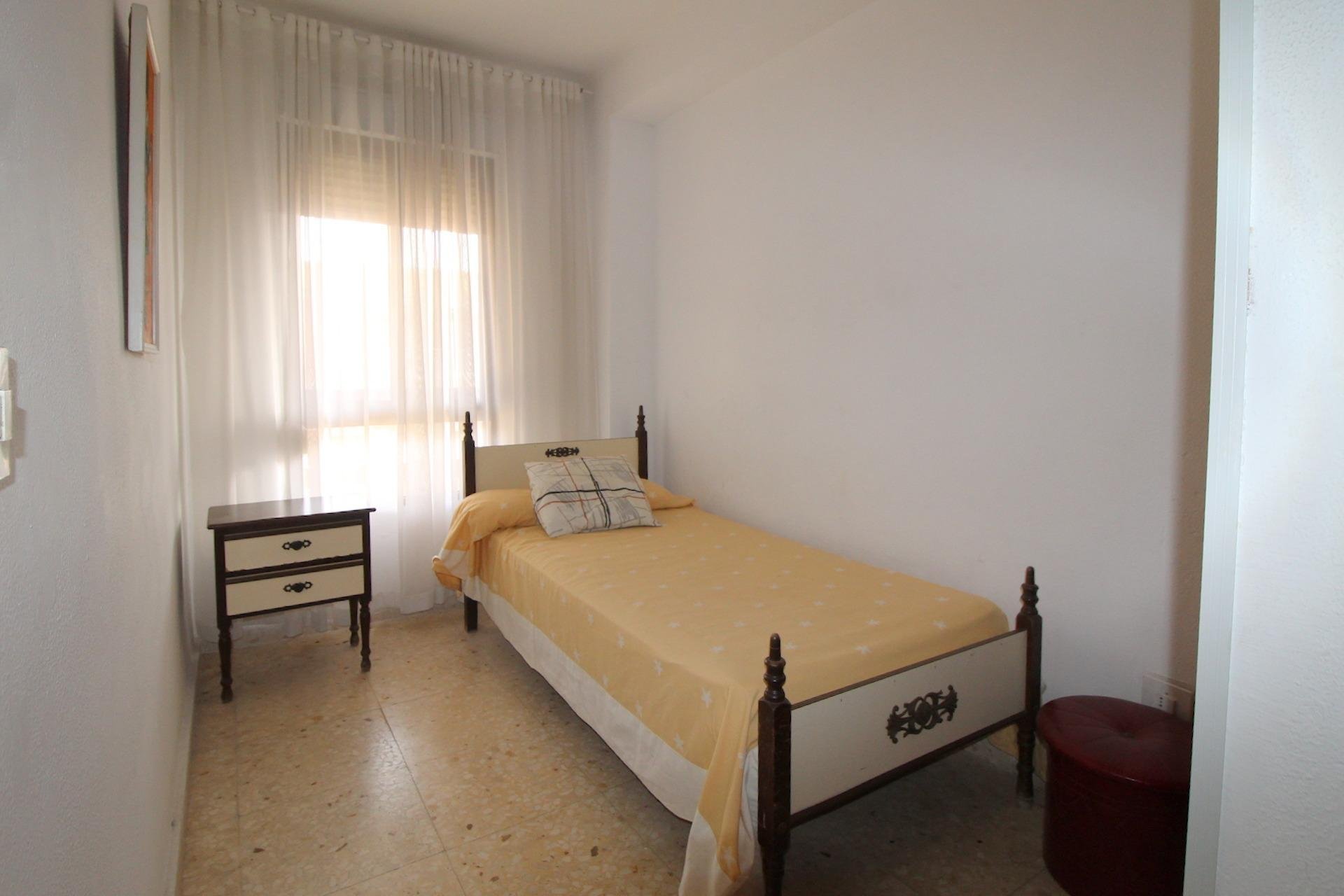 Resale - Apartamento - Torrevieja - Playa del Cura
