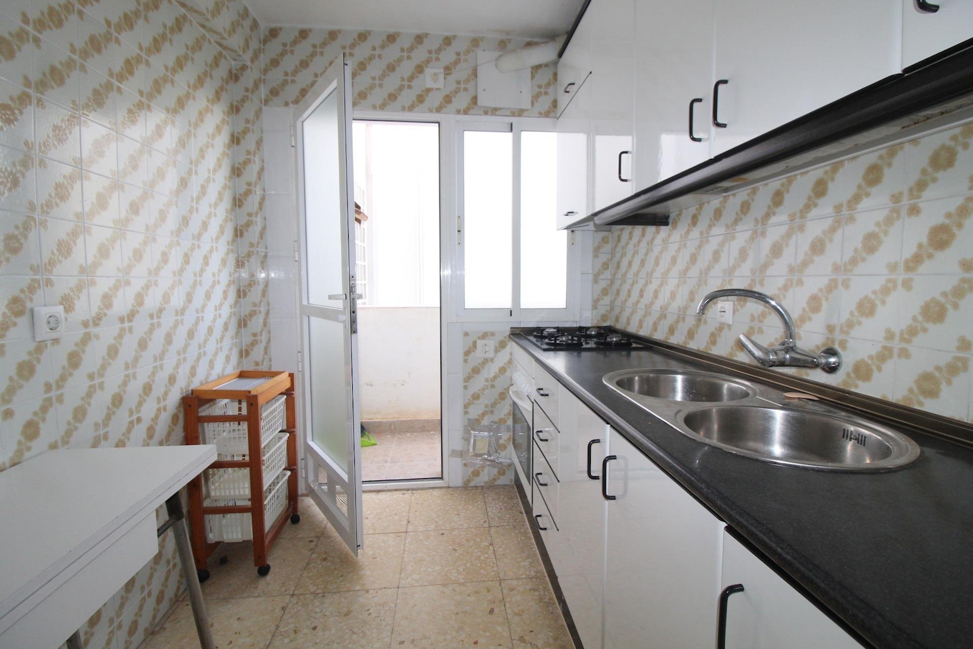 Resale - Apartamento - Torrevieja - Playa del Cura