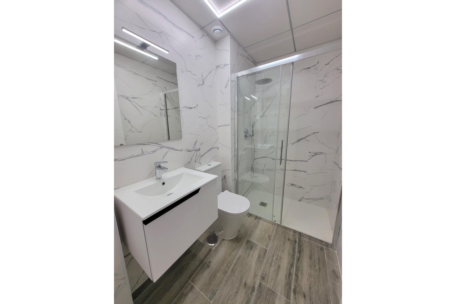 Resale - Apartamento - Torrevieja - Playa del Cura