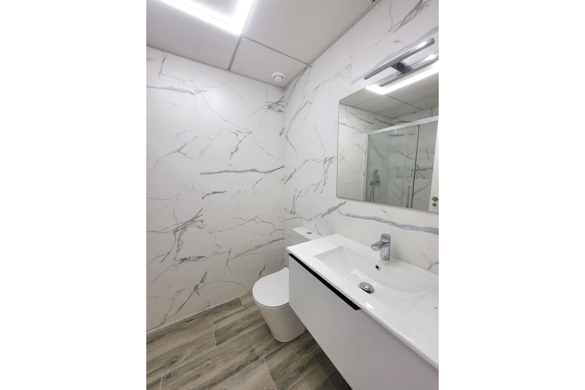 Resale - Apartamento - Torrevieja - Playa del Cura