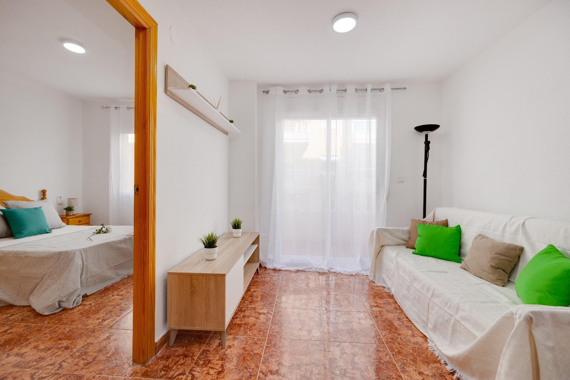 Resale - Apartamento - Torrevieja - Playa del Cura