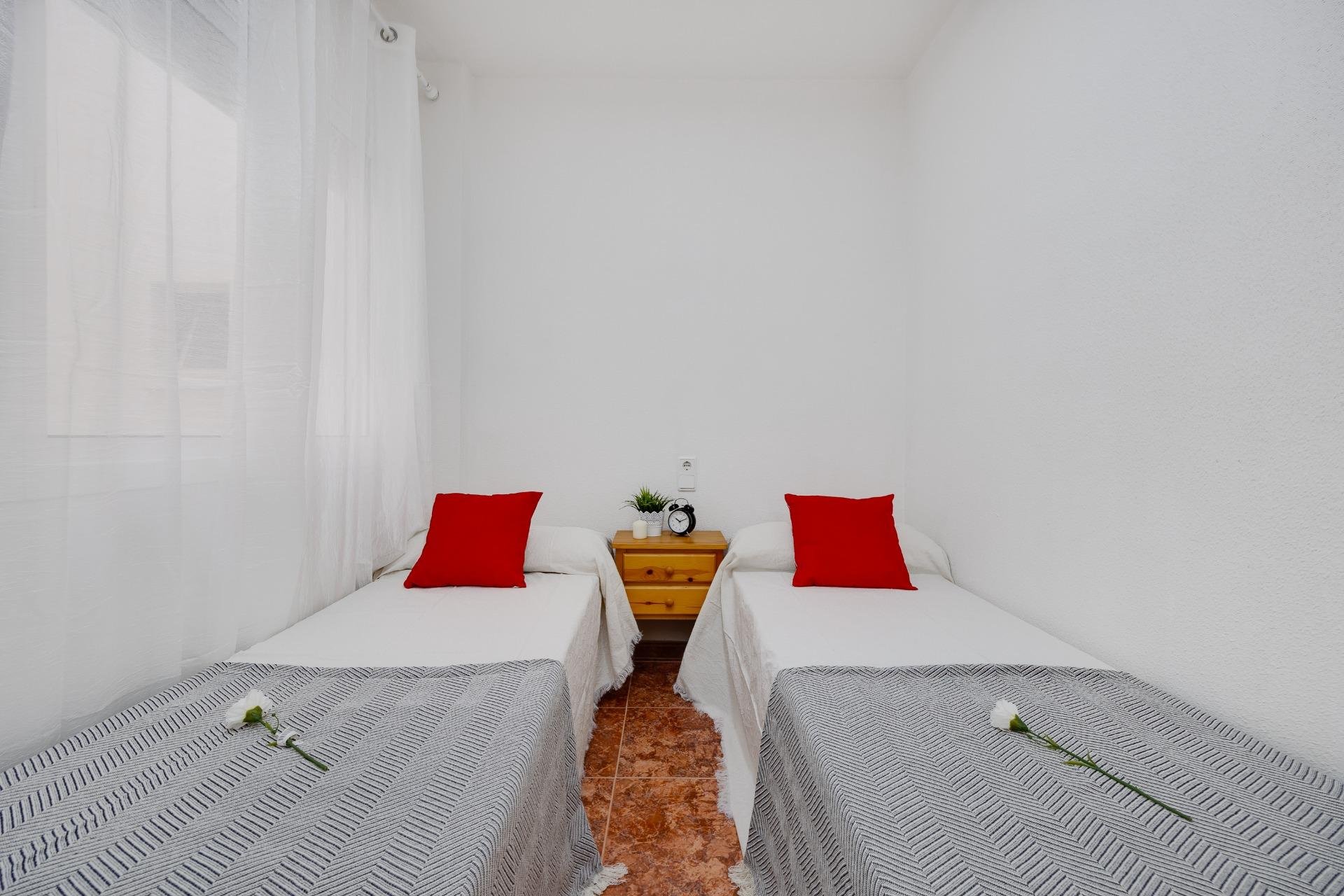 Resale - Apartamento - Torrevieja - Playa del Cura