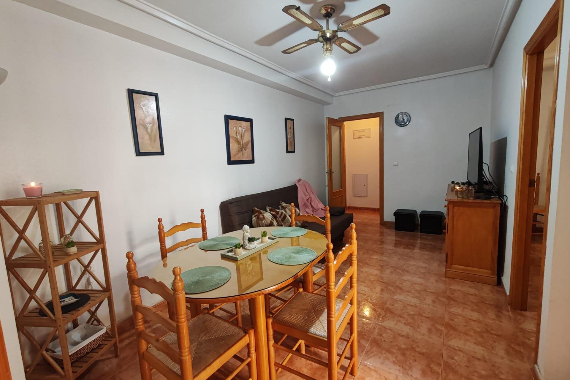 Resale - Apartamento - Torrevieja - Playa del Cura
