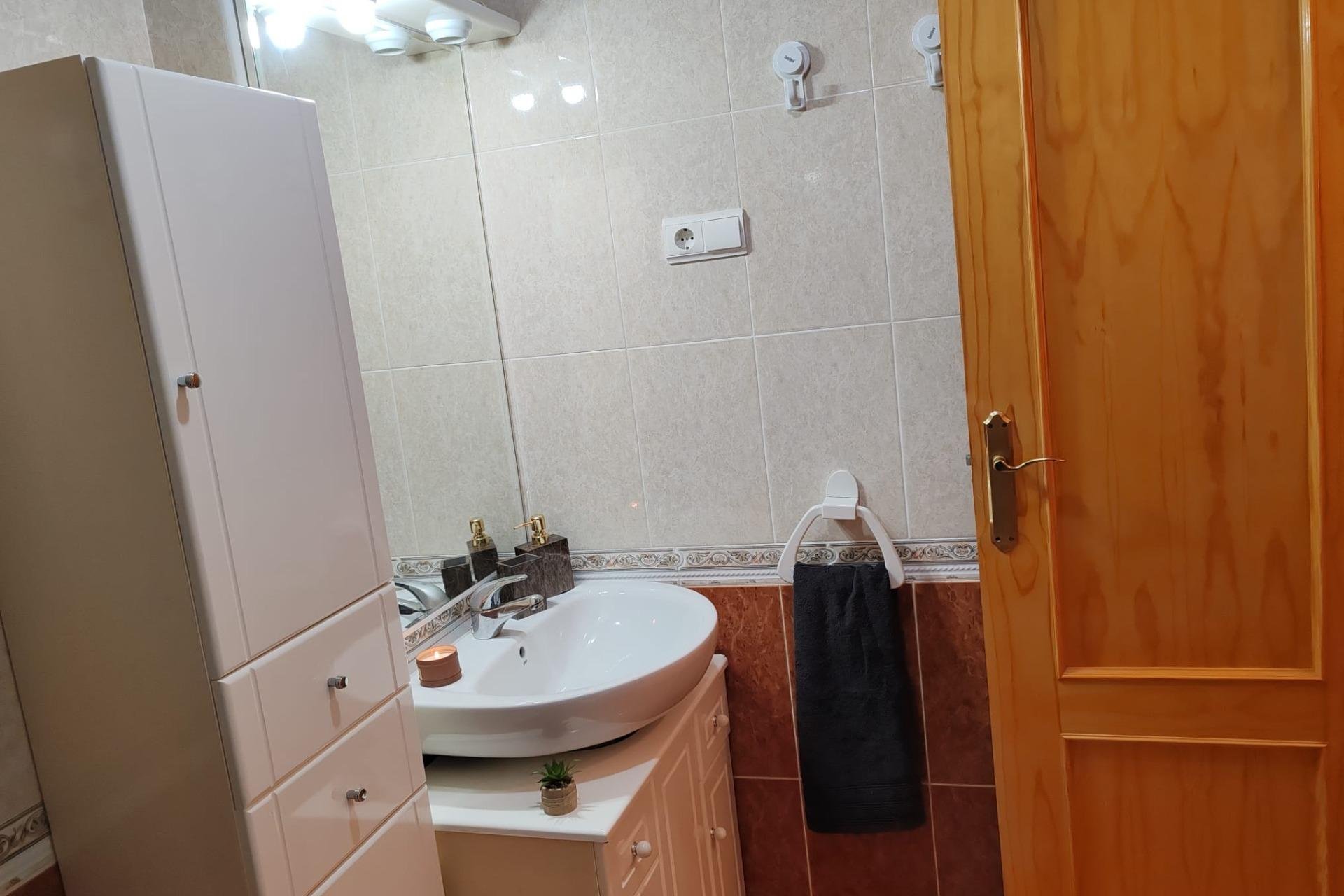 Resale - Apartamento - Torrevieja - Playa del Cura