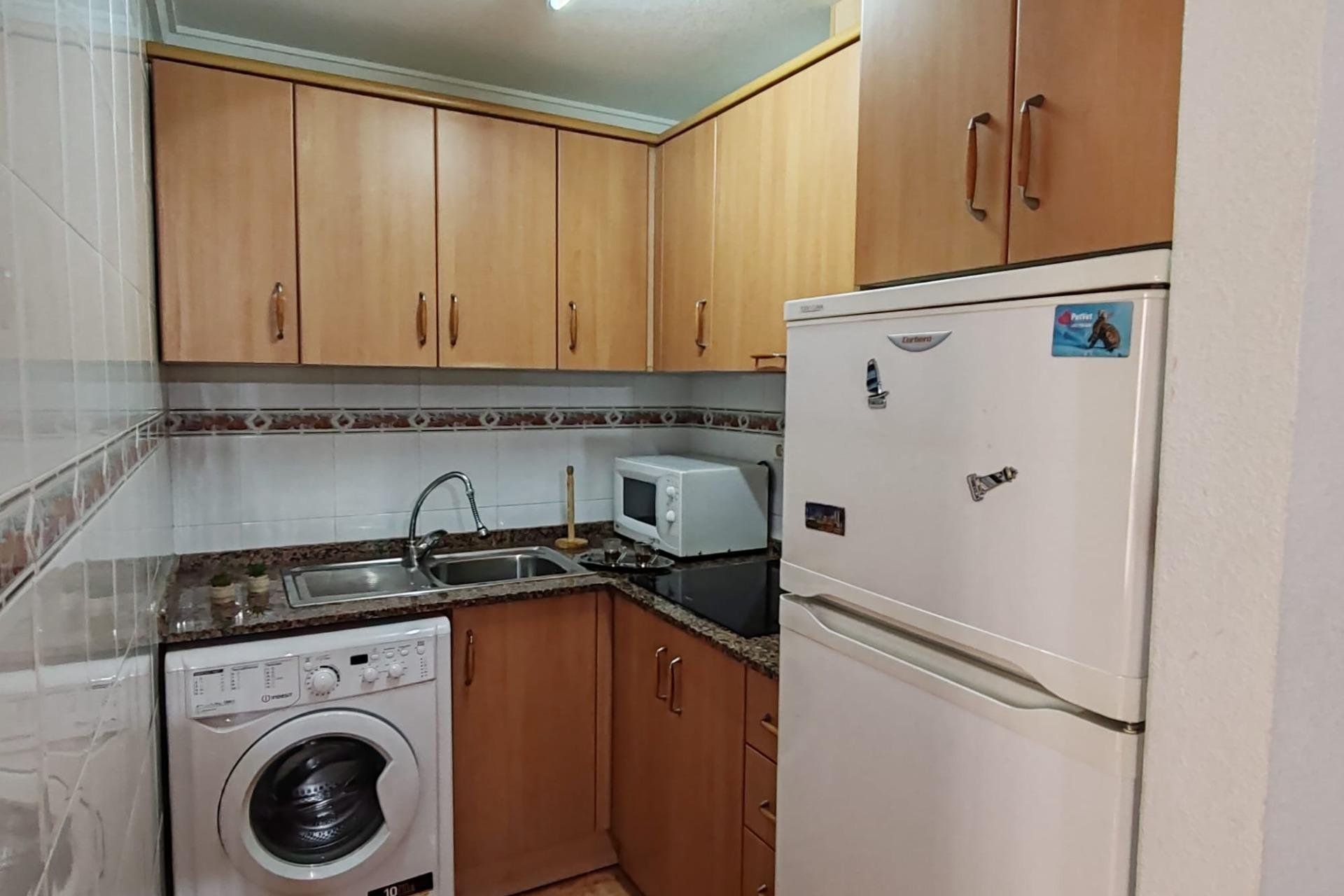 Resale - Apartamento - Torrevieja - Playa del Cura