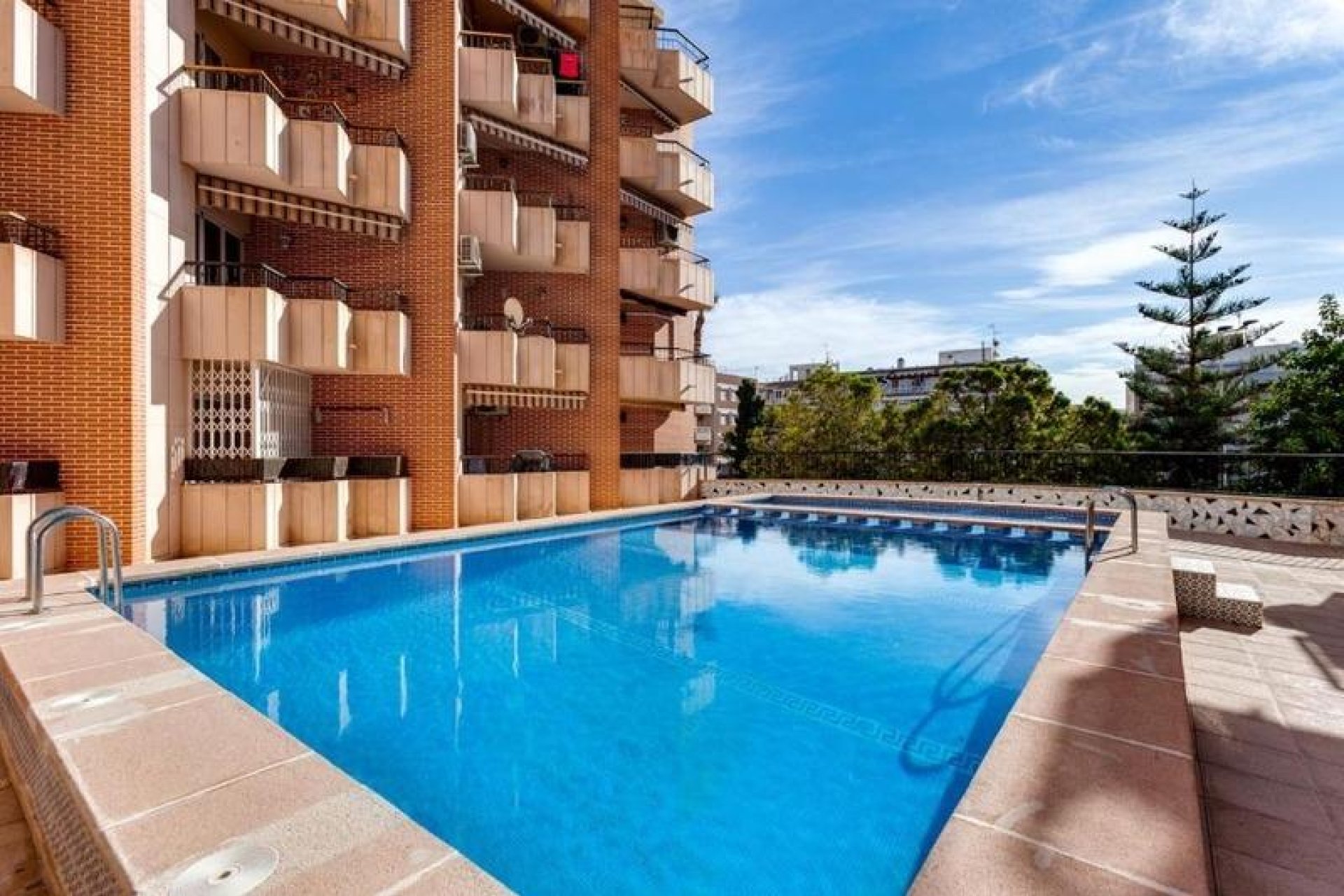 Resale - Apartamento - Torrevieja - Playa del Cura