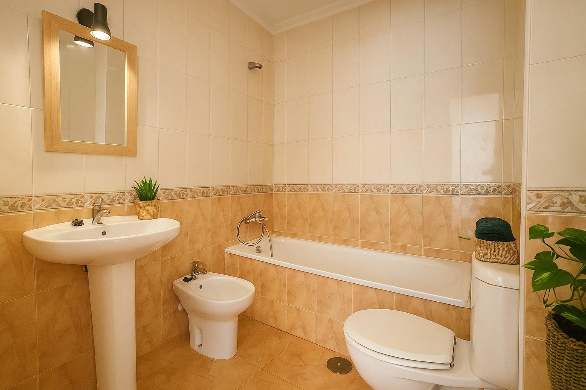 Resale - Apartamento - Torrevieja - Playa del Cura