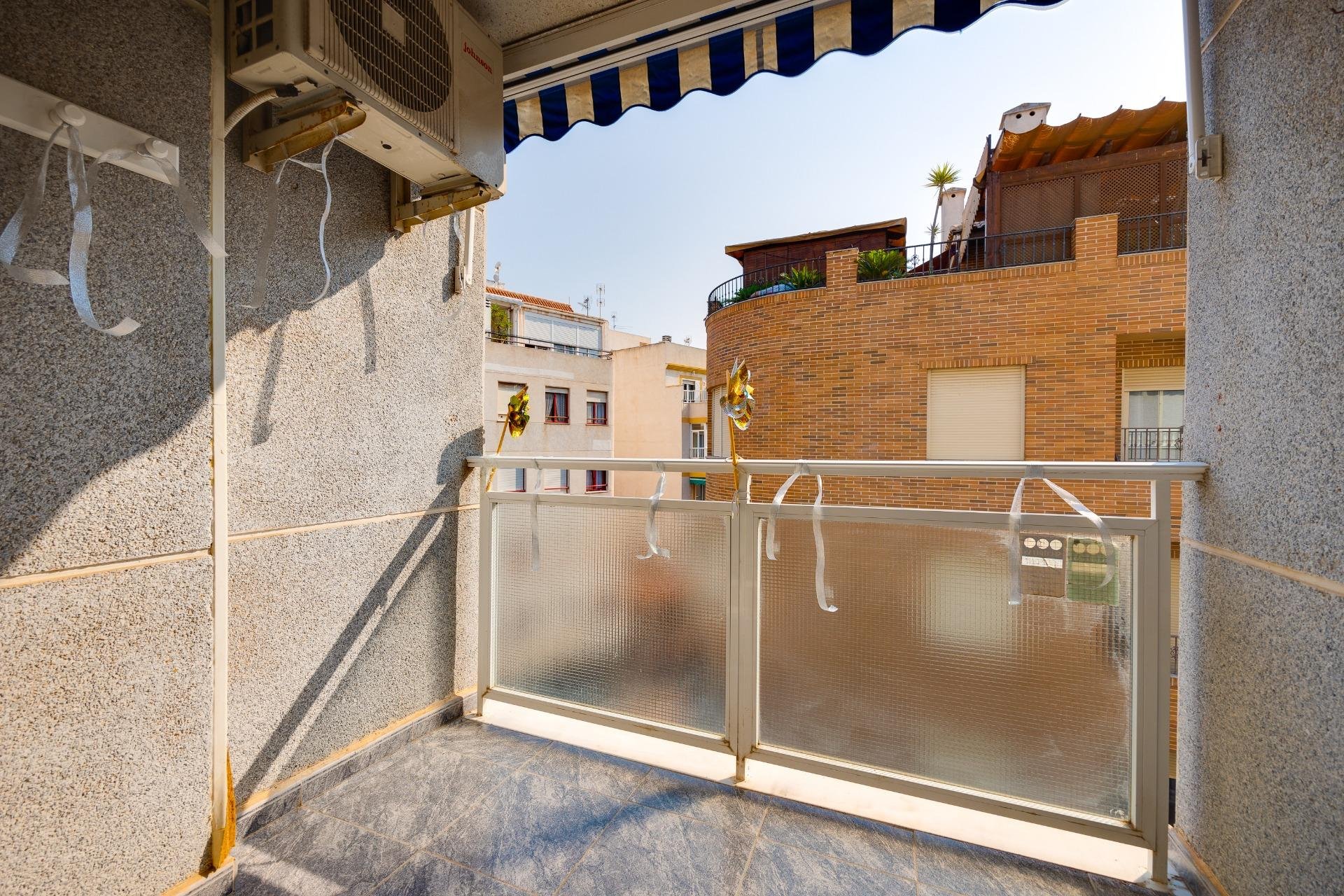 Resale - Apartamento - Torrevieja - Playa del Cura