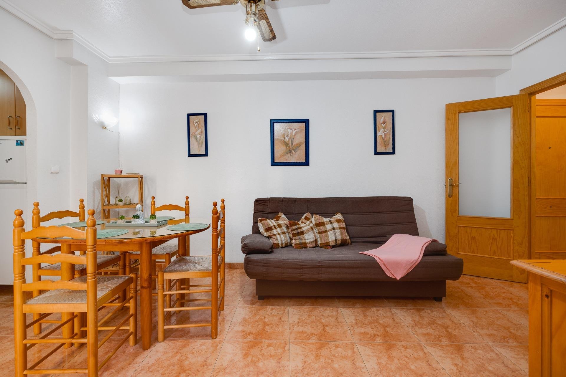 Resale - Apartamento - Torrevieja - Playa del Cura