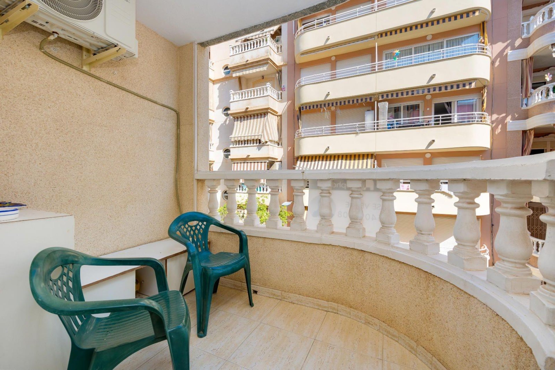 Resale - Apartamento - Torrevieja - Playa del Cura