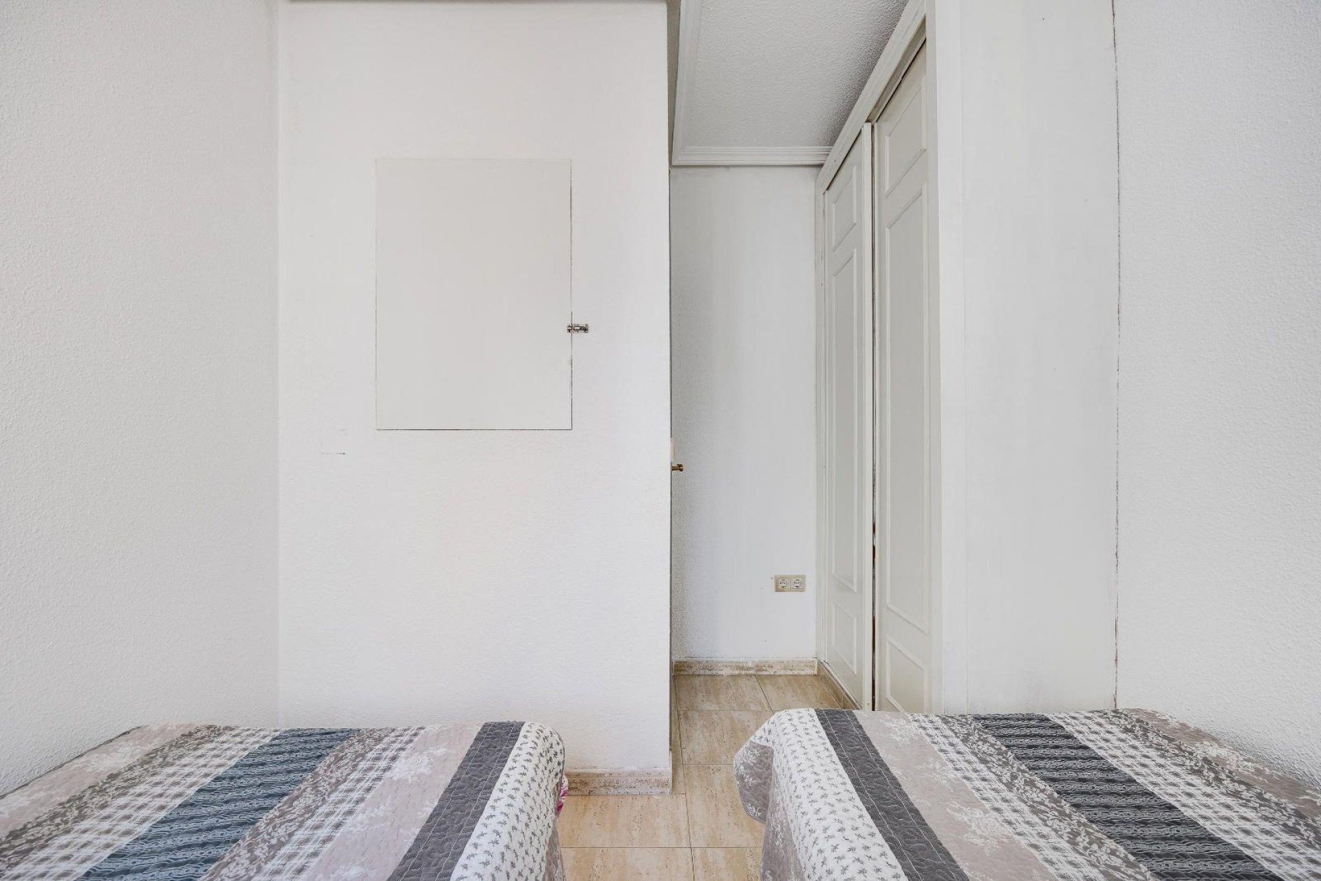 Resale - Apartamento - Torrevieja - Playa del Cura