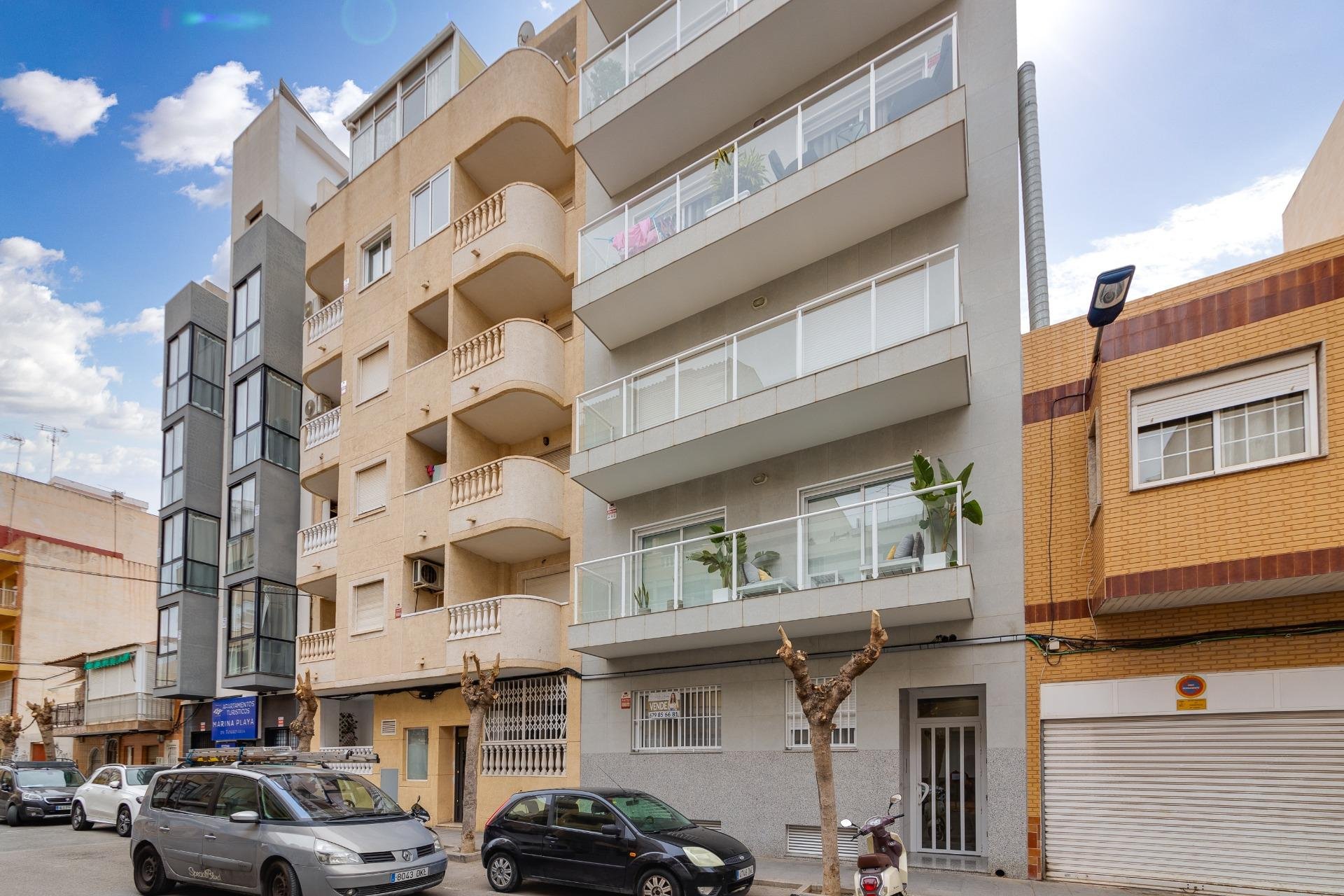 Resale - Apartamento - Torrevieja - Playa del Cura