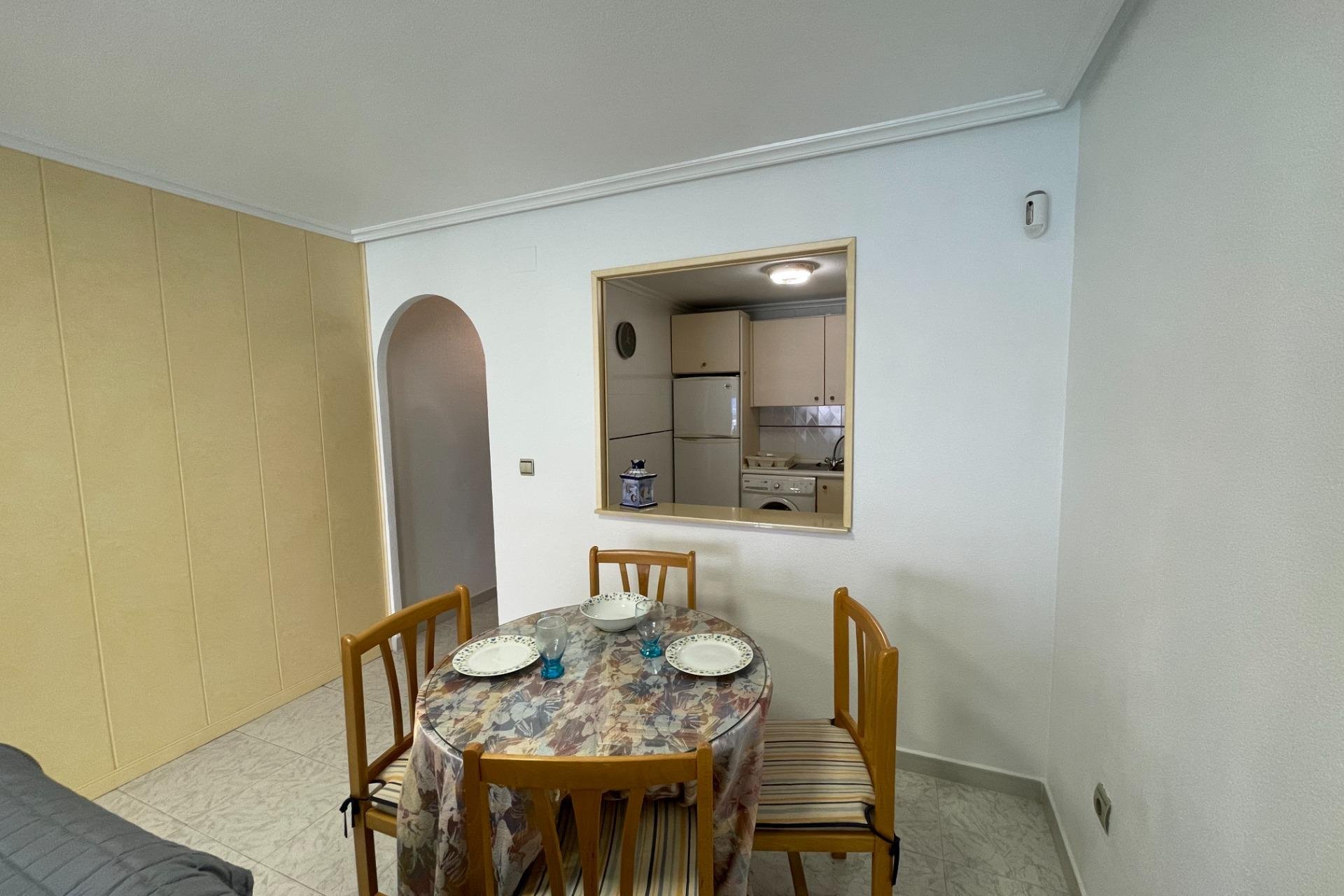 Resale - Apartamento - Torrevieja - Playa del Cura